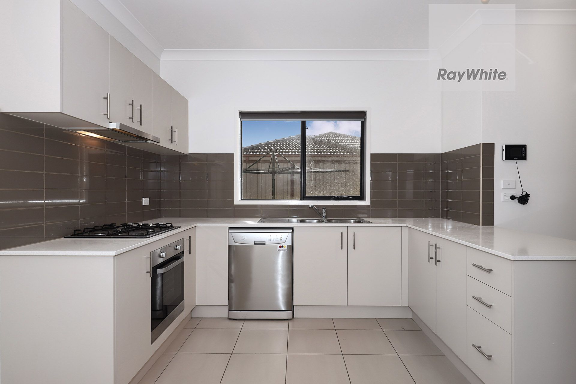 2/19 Waratah Avenue, Tullamarine, VIC 3043