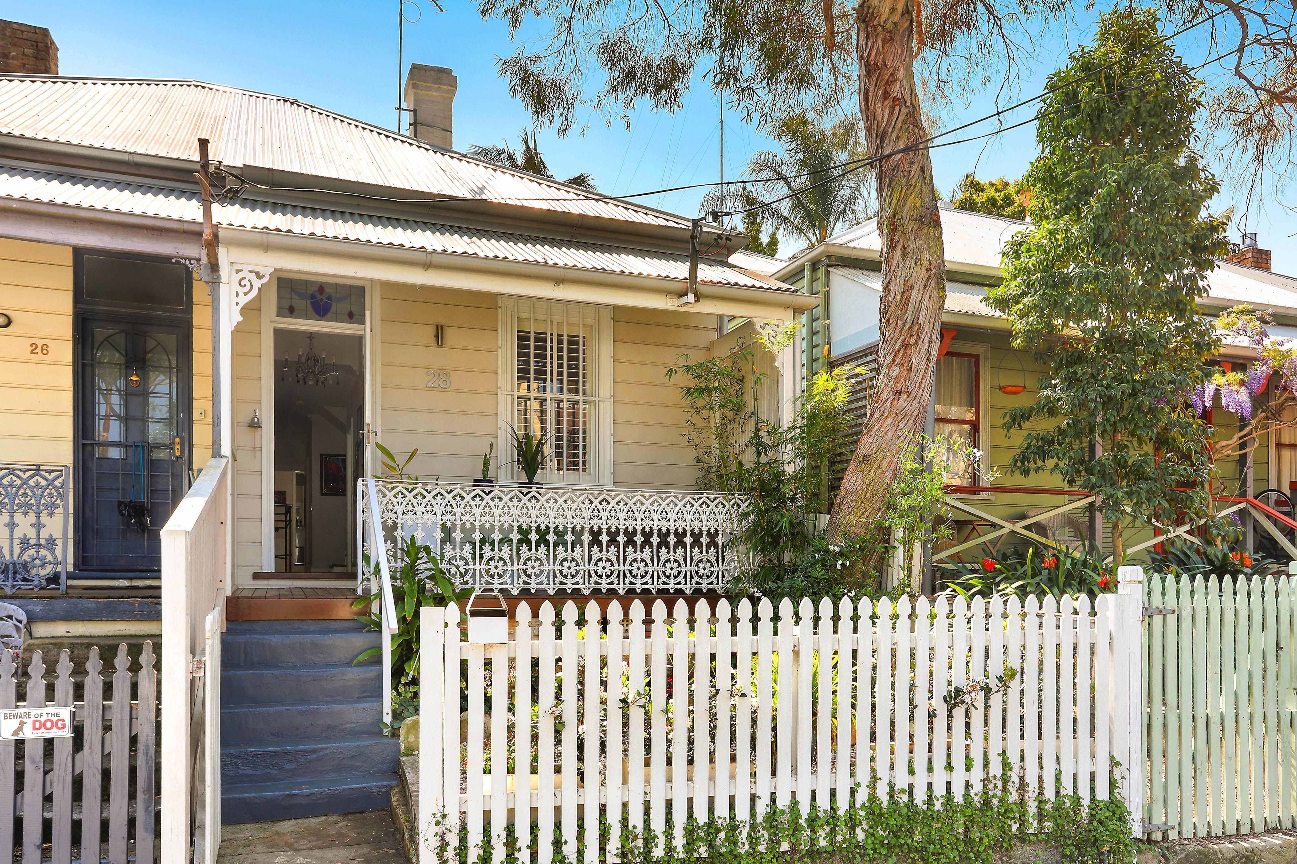 28 Pashley Street