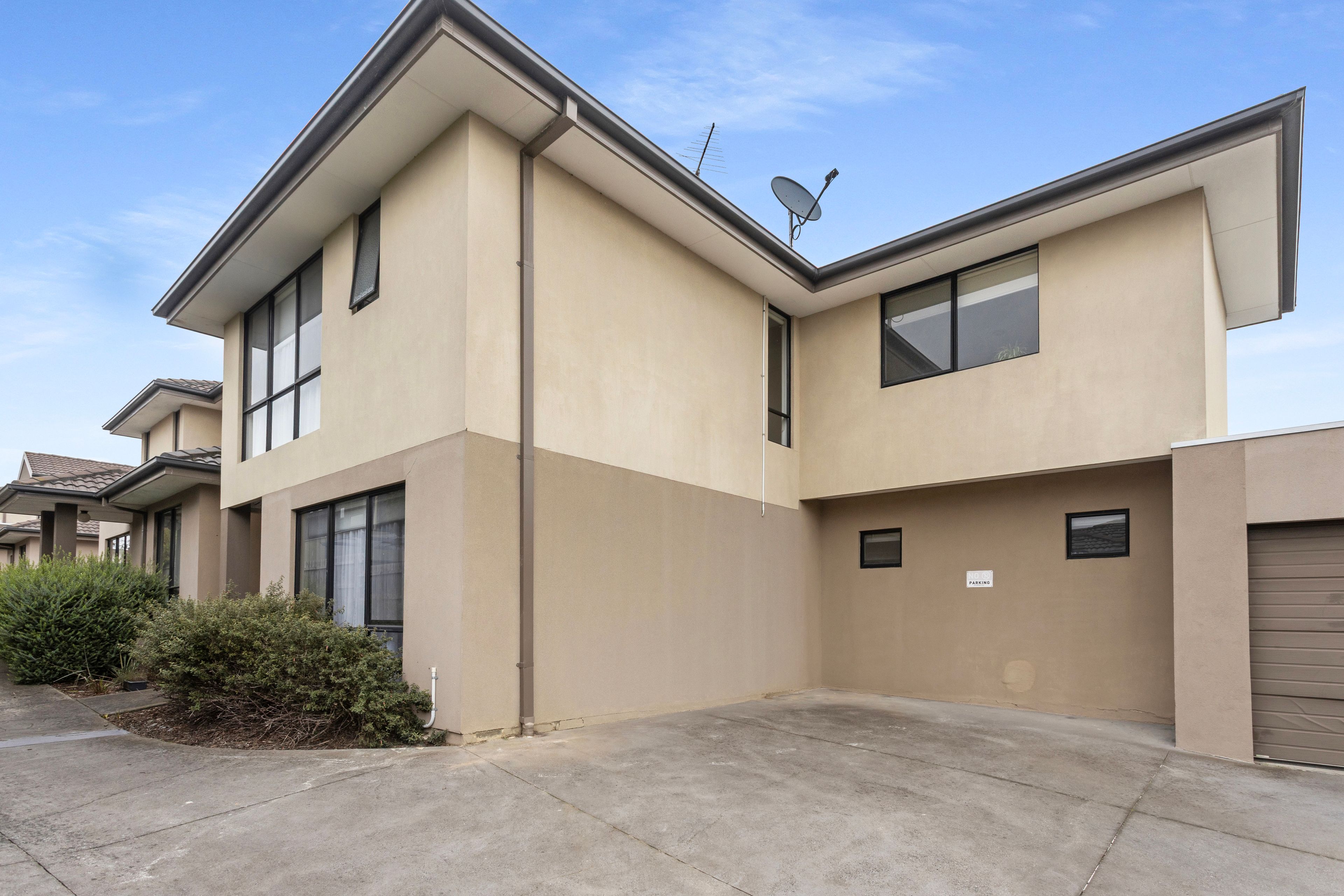 5/16 Sanders Road — photo 14 of 15