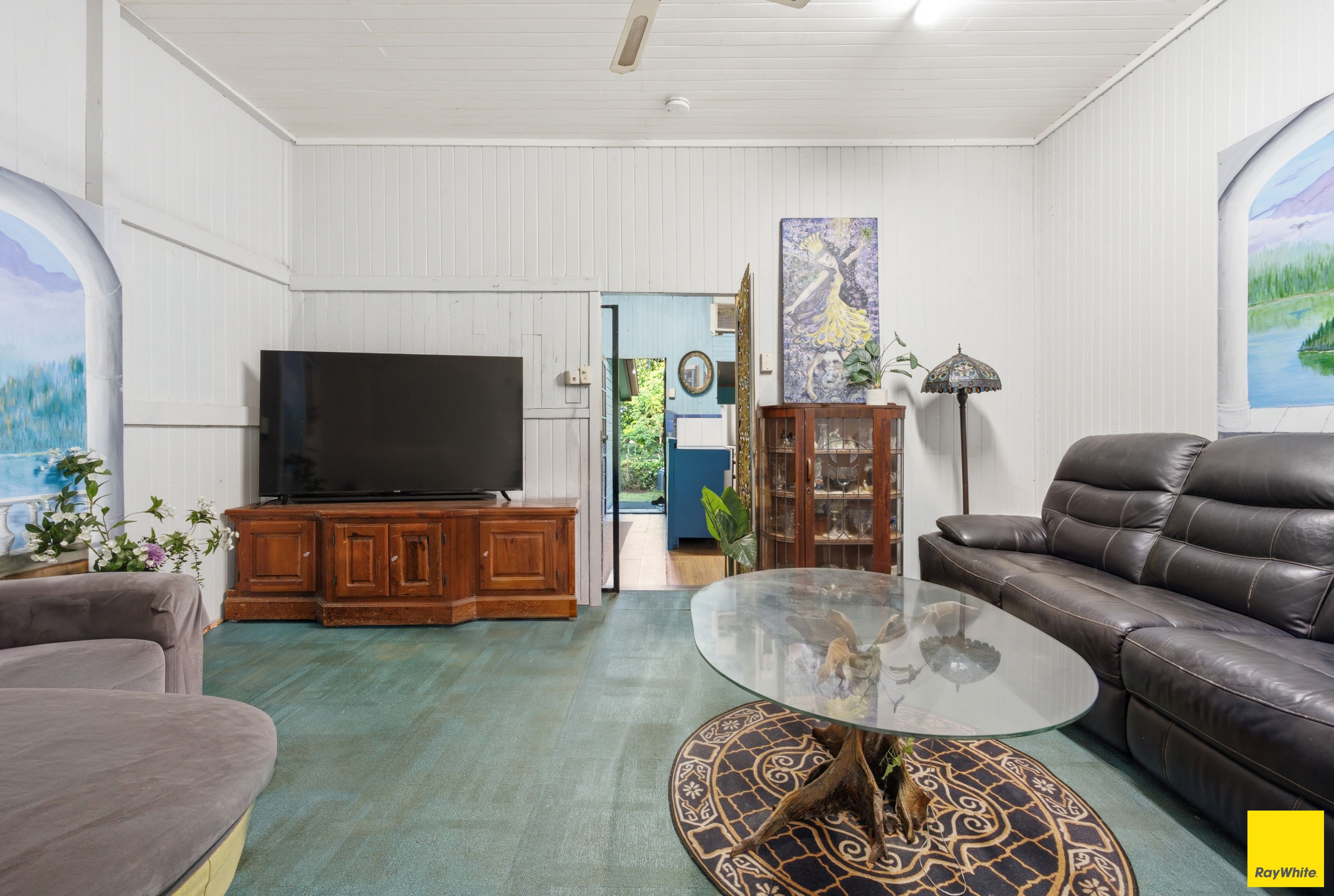 21 Chaplain Avenue — photo 7 of 24