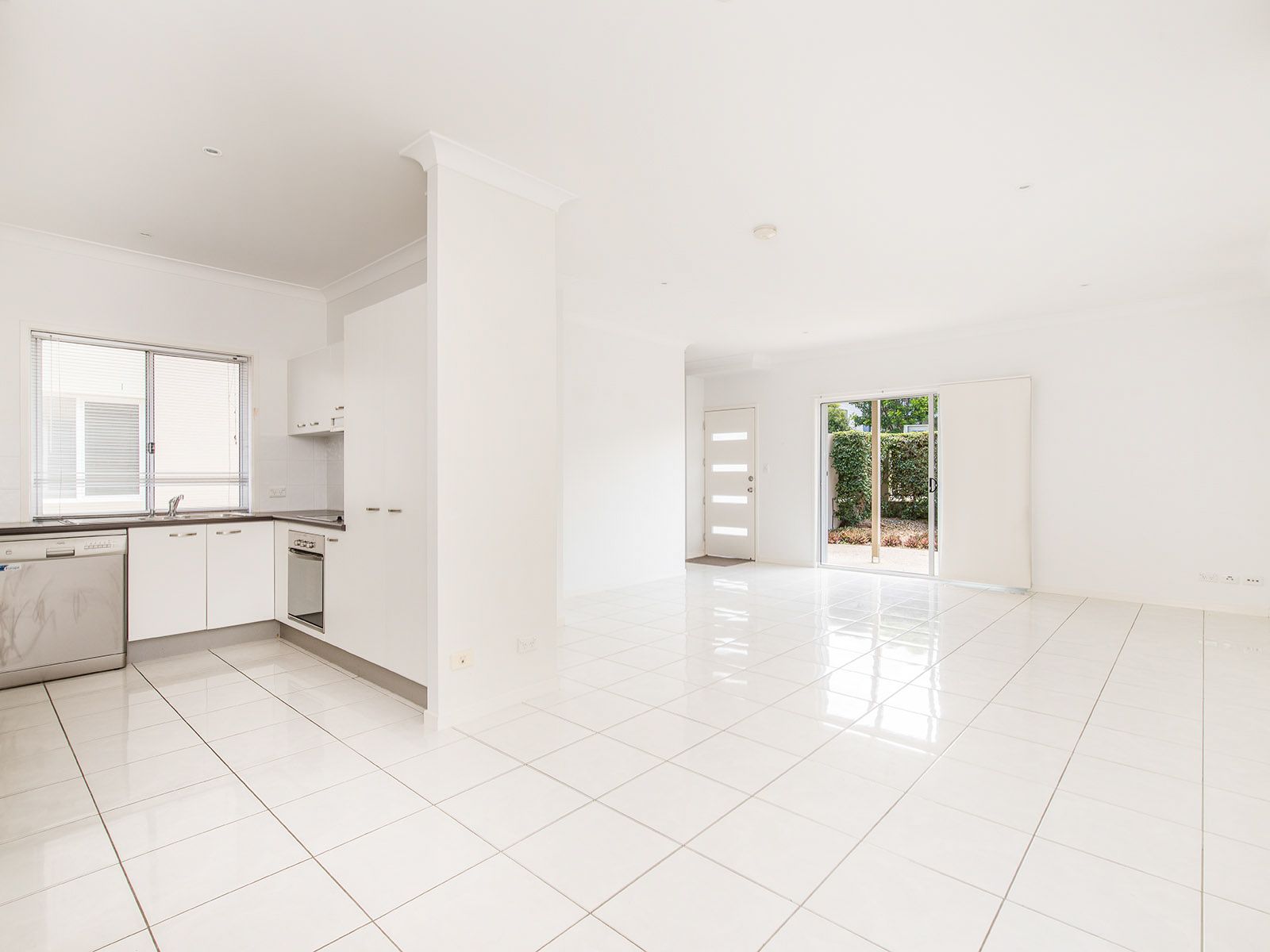 1/89 Adelaide Street, Carina, QLD 4152