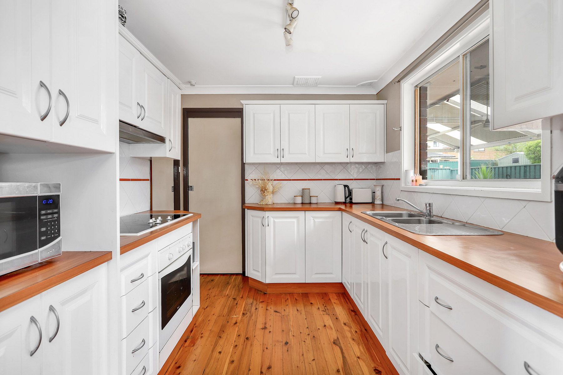 6 Blattman Street, Colyton, NSW 2760