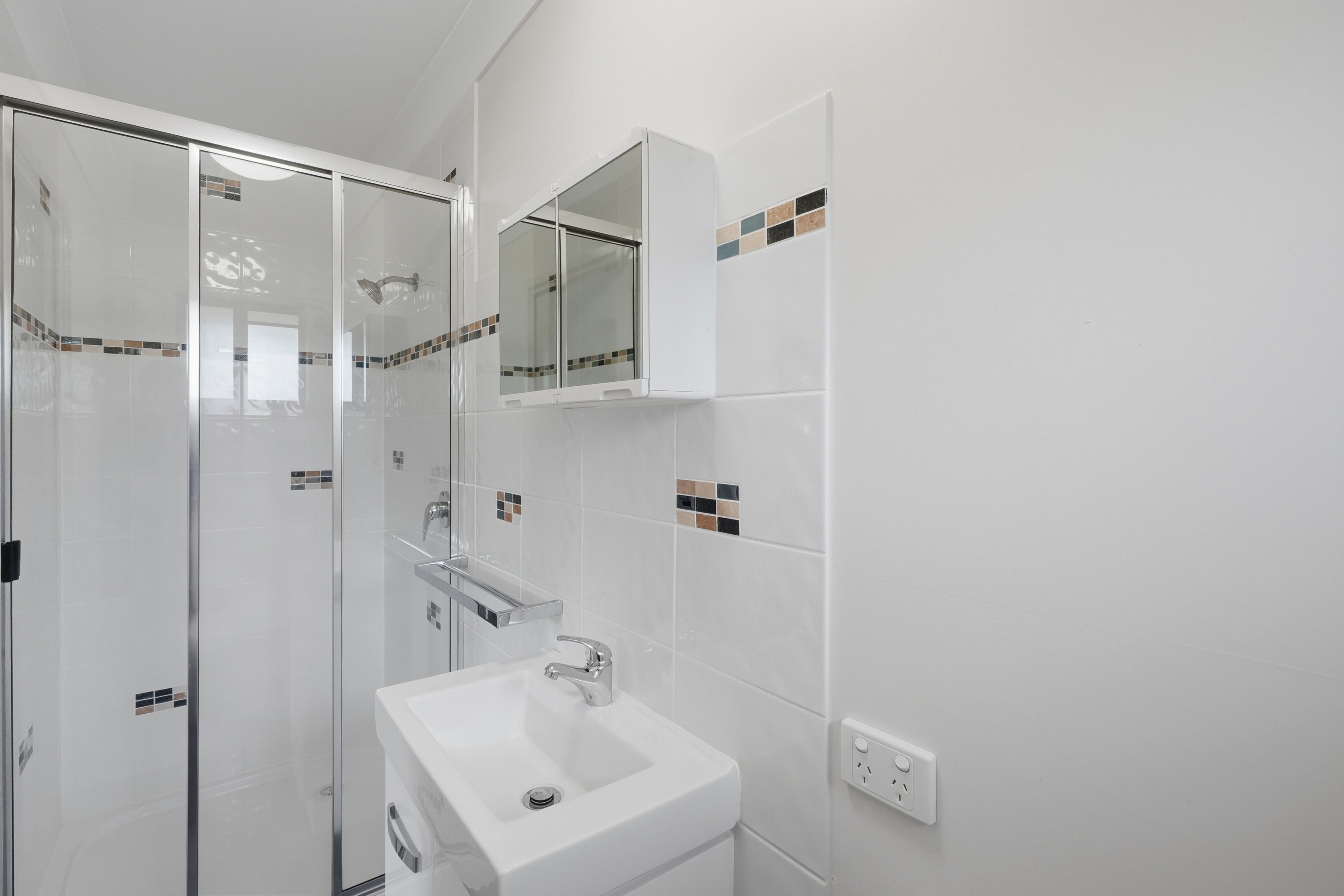 5 Coburg Road — photo 7 of 9