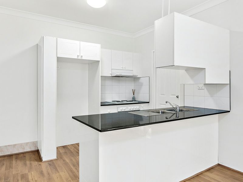 1/50 The Grand Parade, Sutherland, NSW 2232