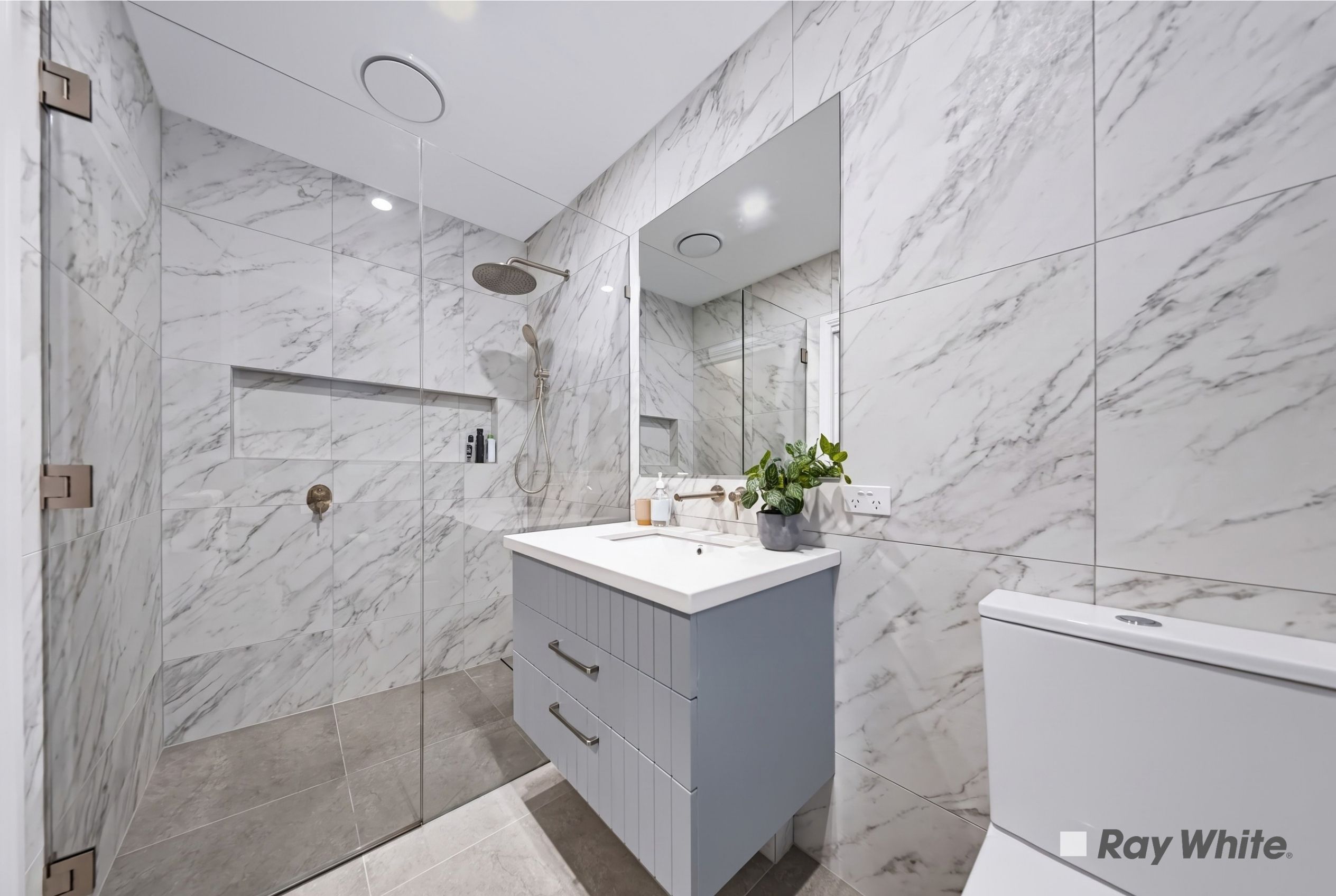 8 Mclean Crescent — photo 15 of 30