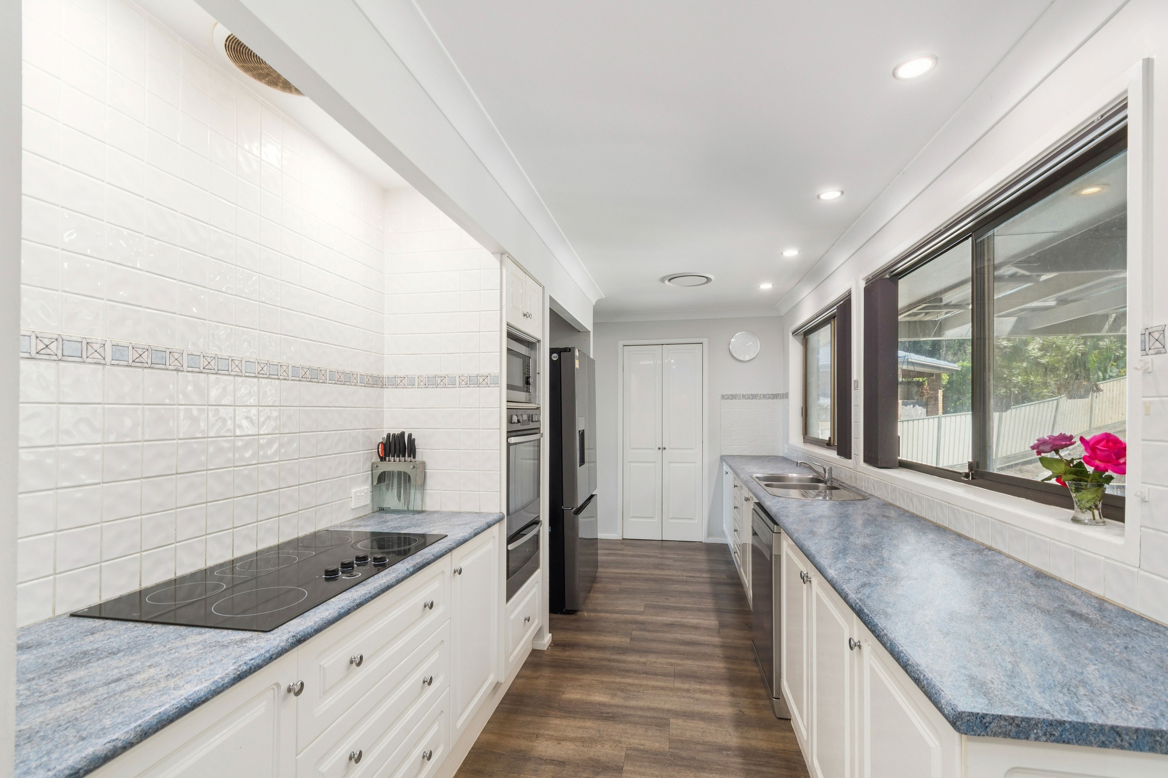 11 Greenwood Place — photo 4 of 12