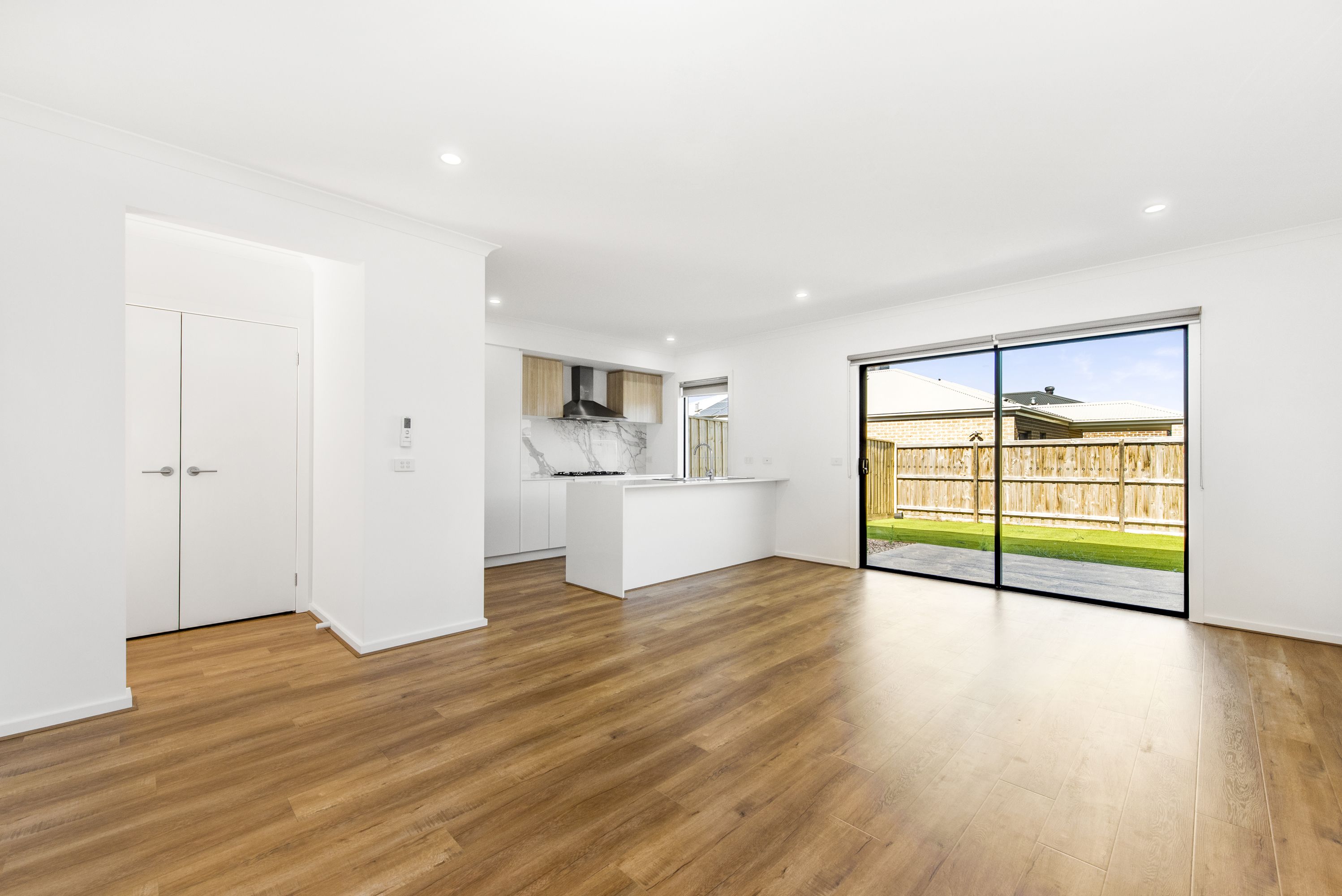 44 Mortlake Drive, Officer South, VIC 3809