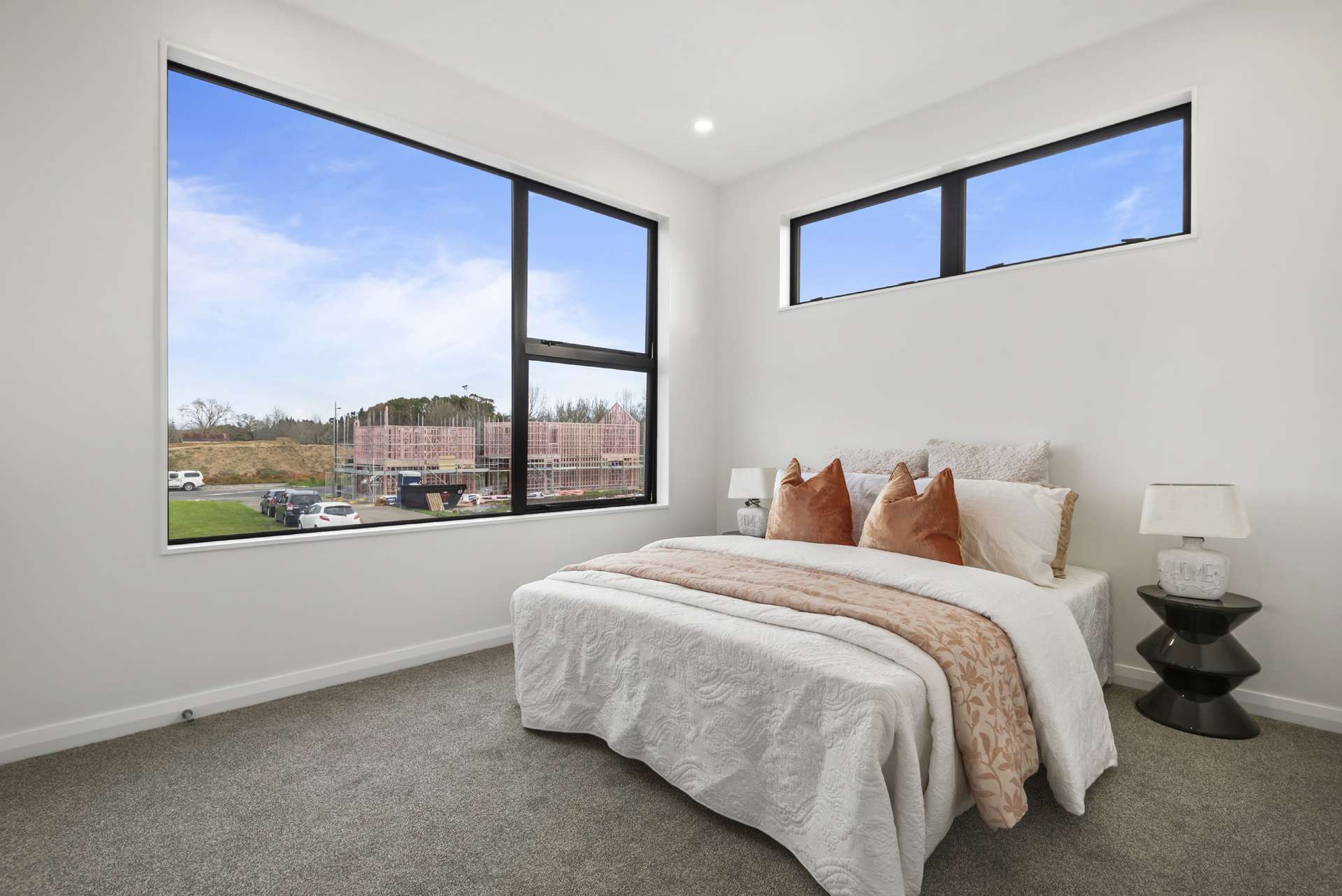 31 Burberry Heights photo 10