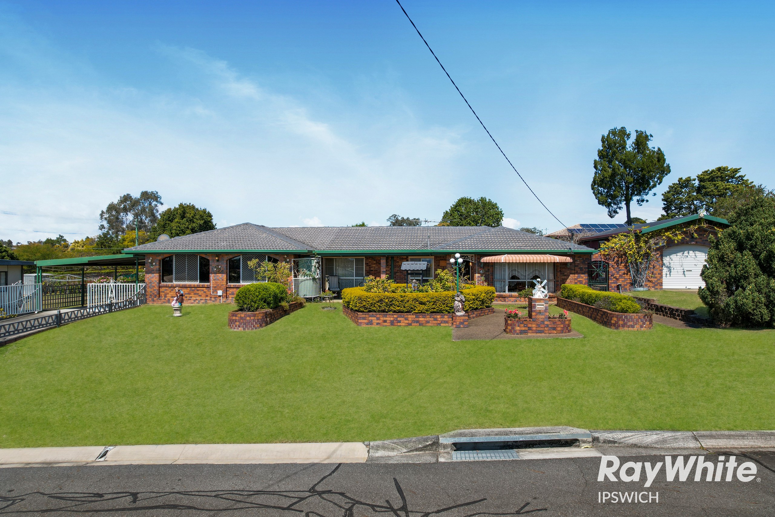 4 Rose Street, Yamanto, QLD 4305