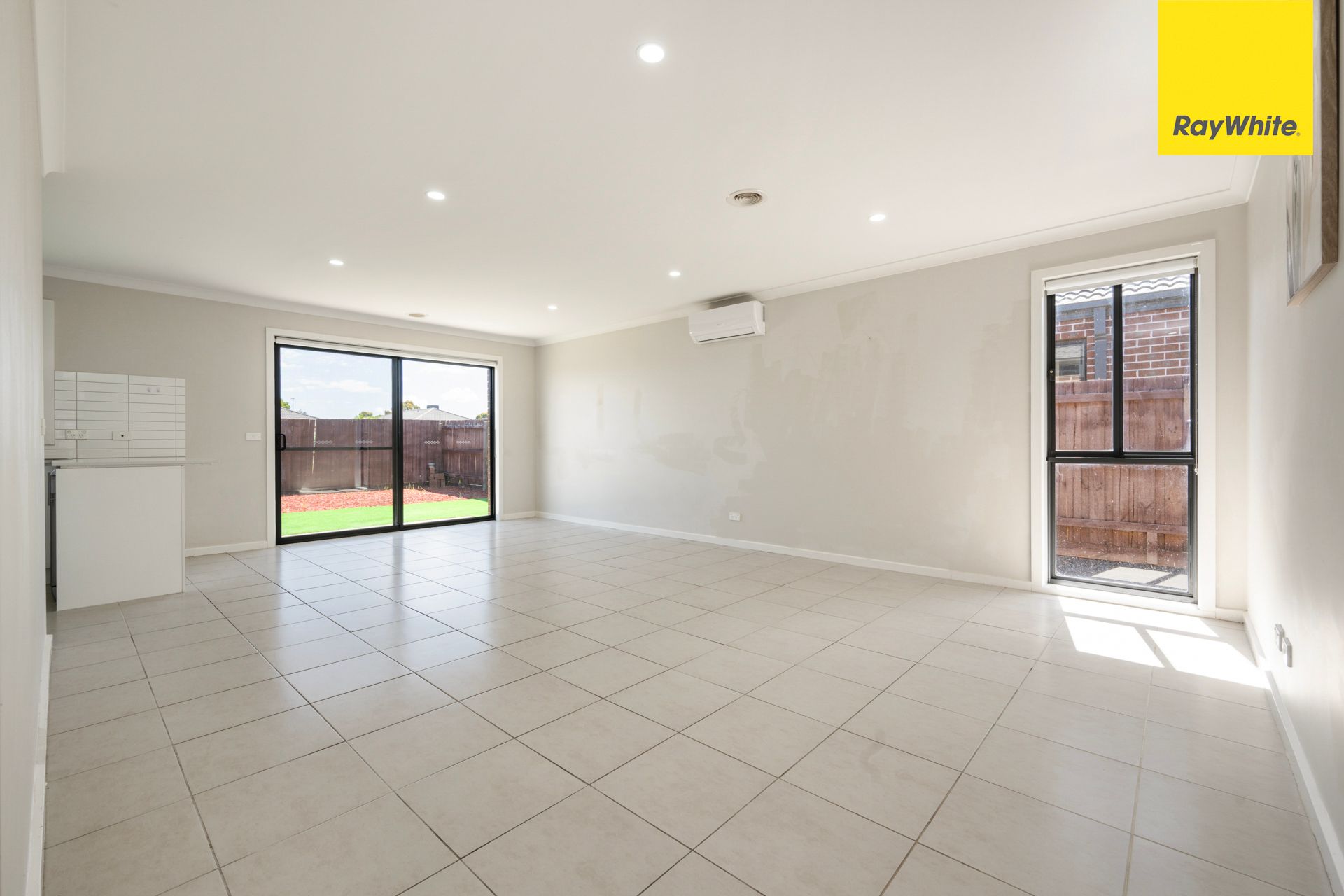 17 Bolton Street — photo 7 of 14