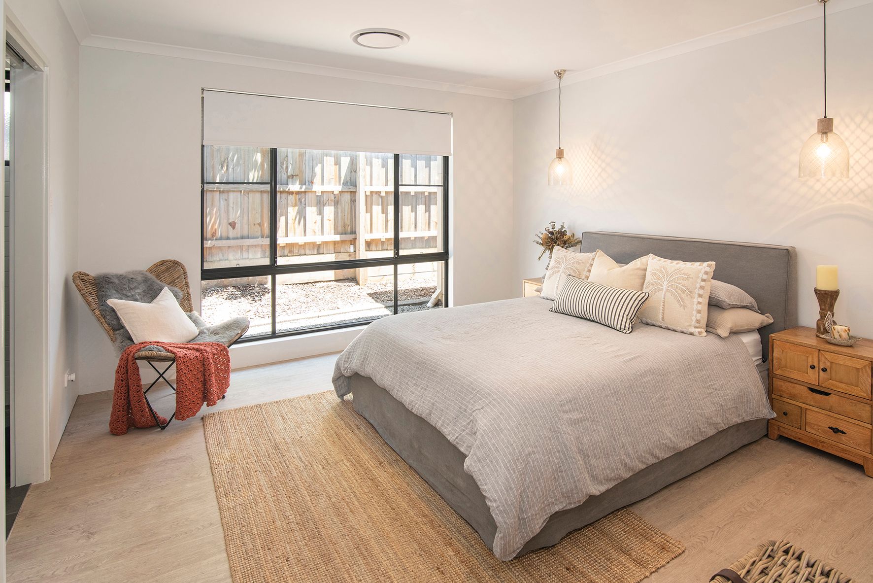 16 Duncan Street — photo 6 of 14