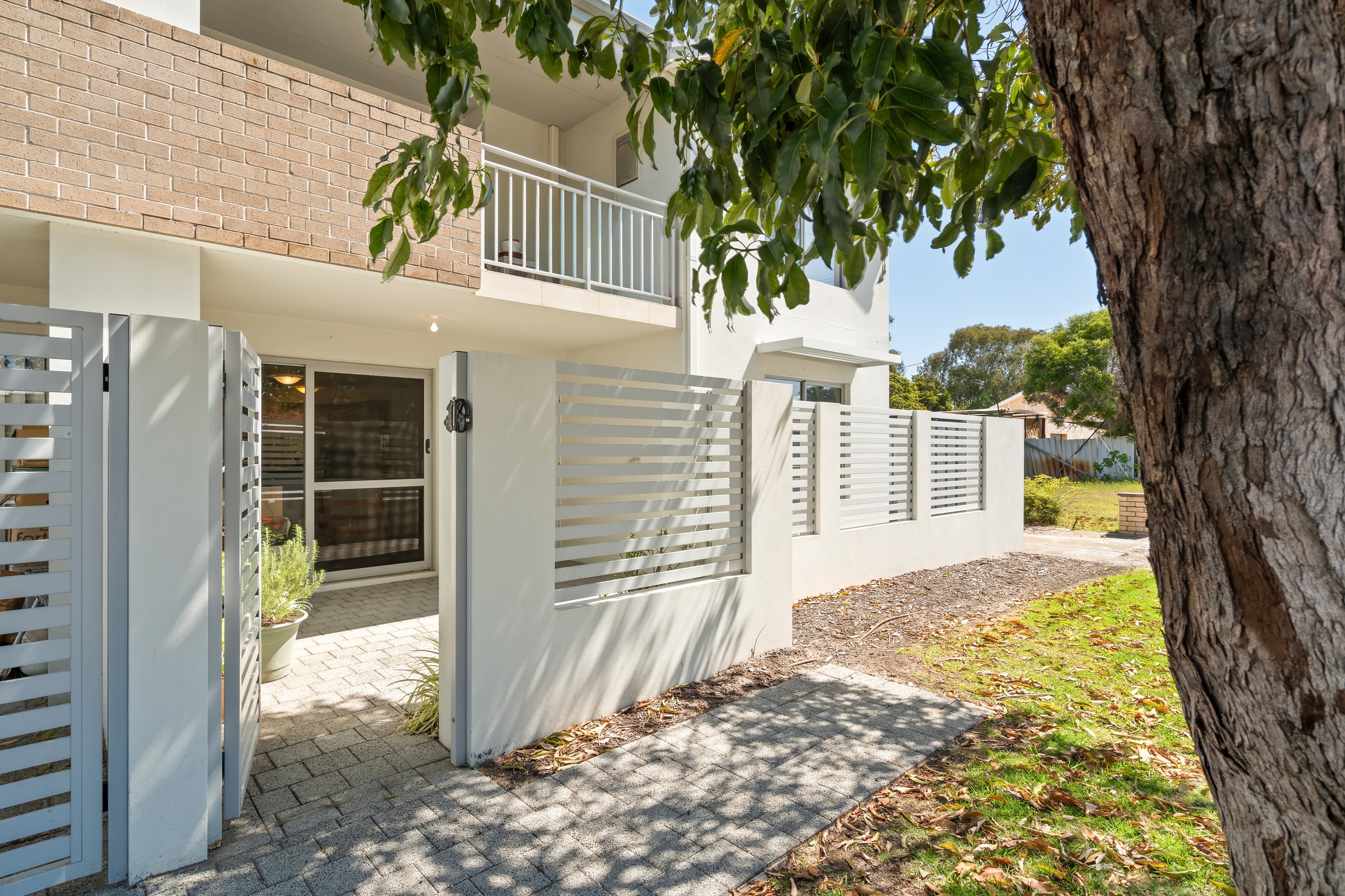 2/189 Gabriel Street, Cloverdale, WA 6105