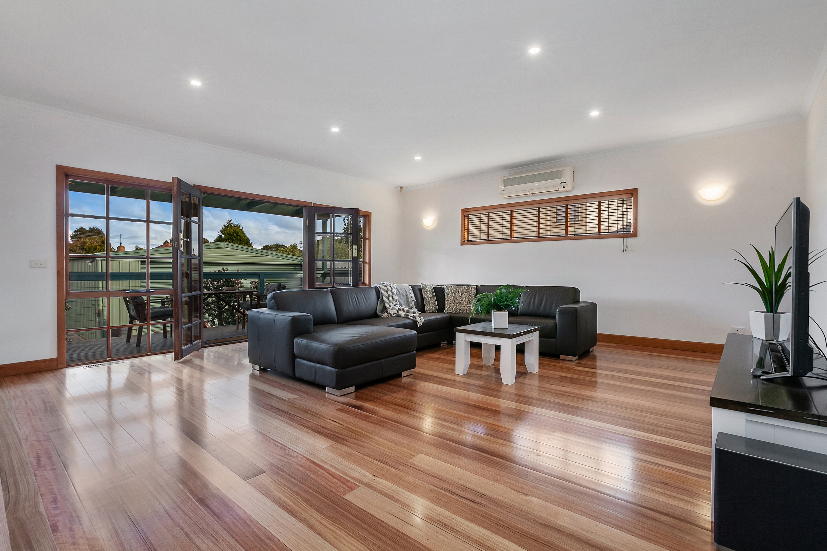 17 Jenkin Street, Reservoir, VIC 3073
