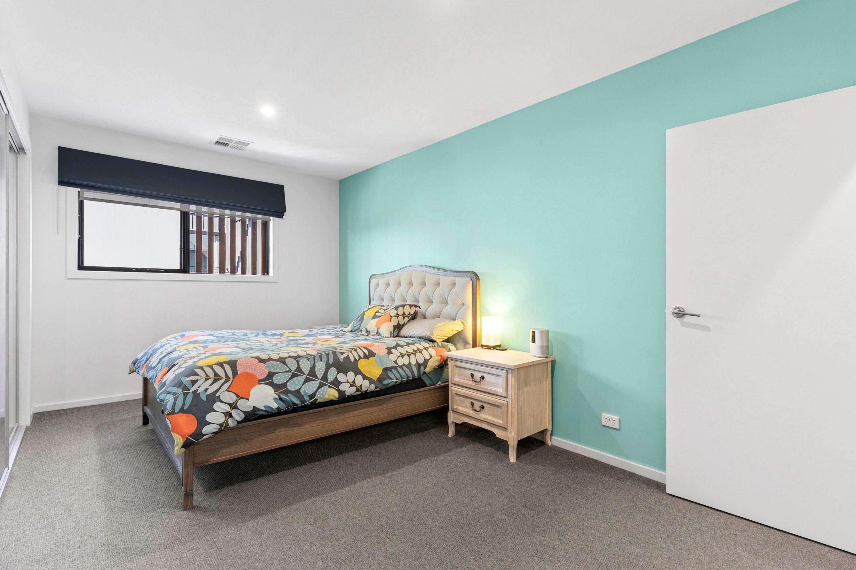 115/6 Torrens Street — photo 9 of 12