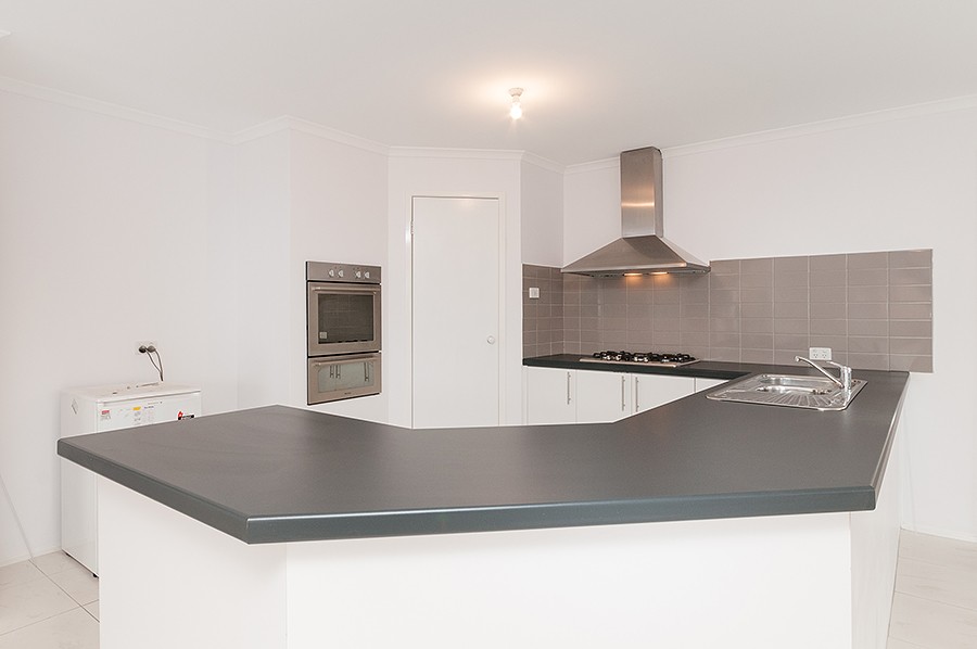 27 Grange Rise, Craigieburn, VIC 3064