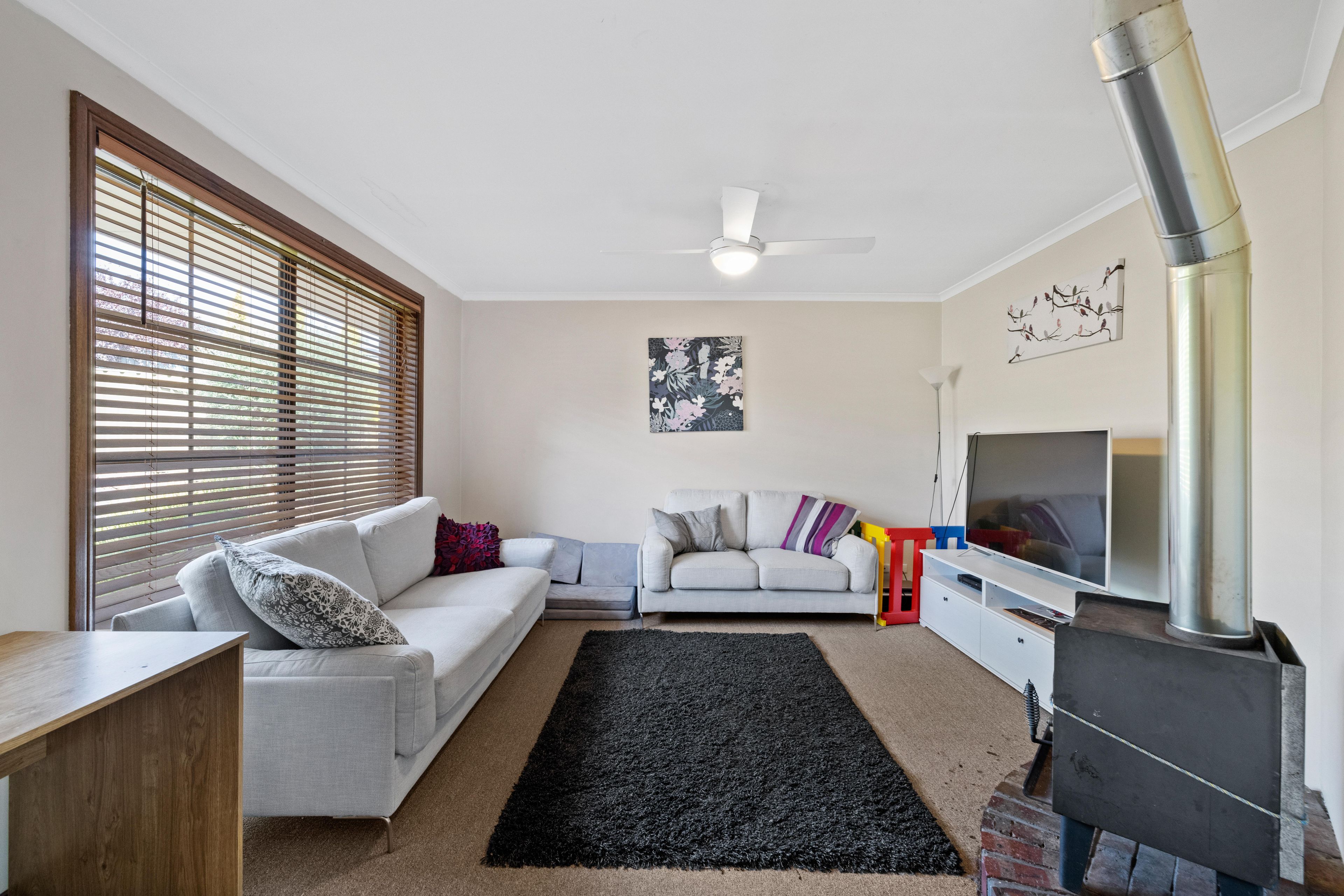 2 Lexcen Grove, Happy Valley, SA 5159