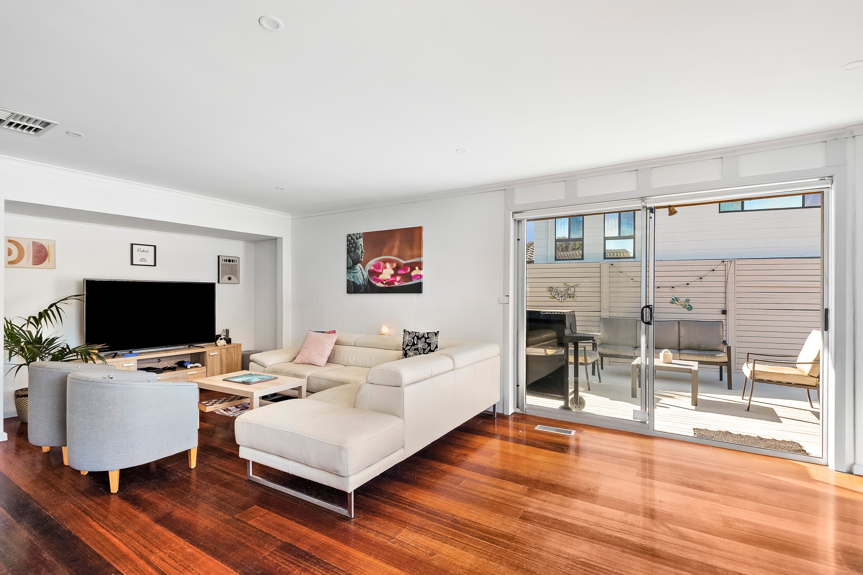 11 Eastbourne Court, Frankston, VIC 3199