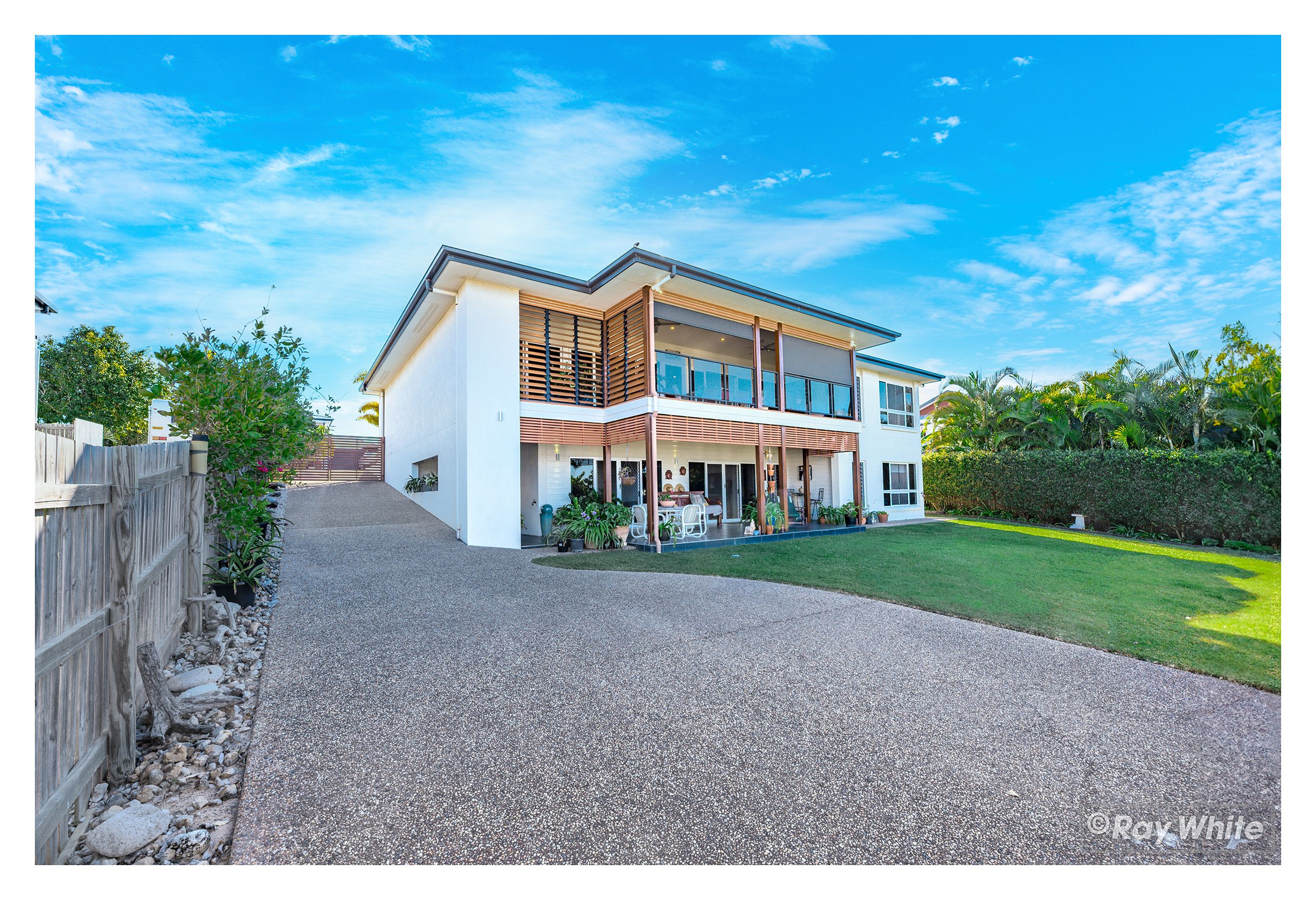 15 Lexington Drive, Lammermoor, QLD 4703