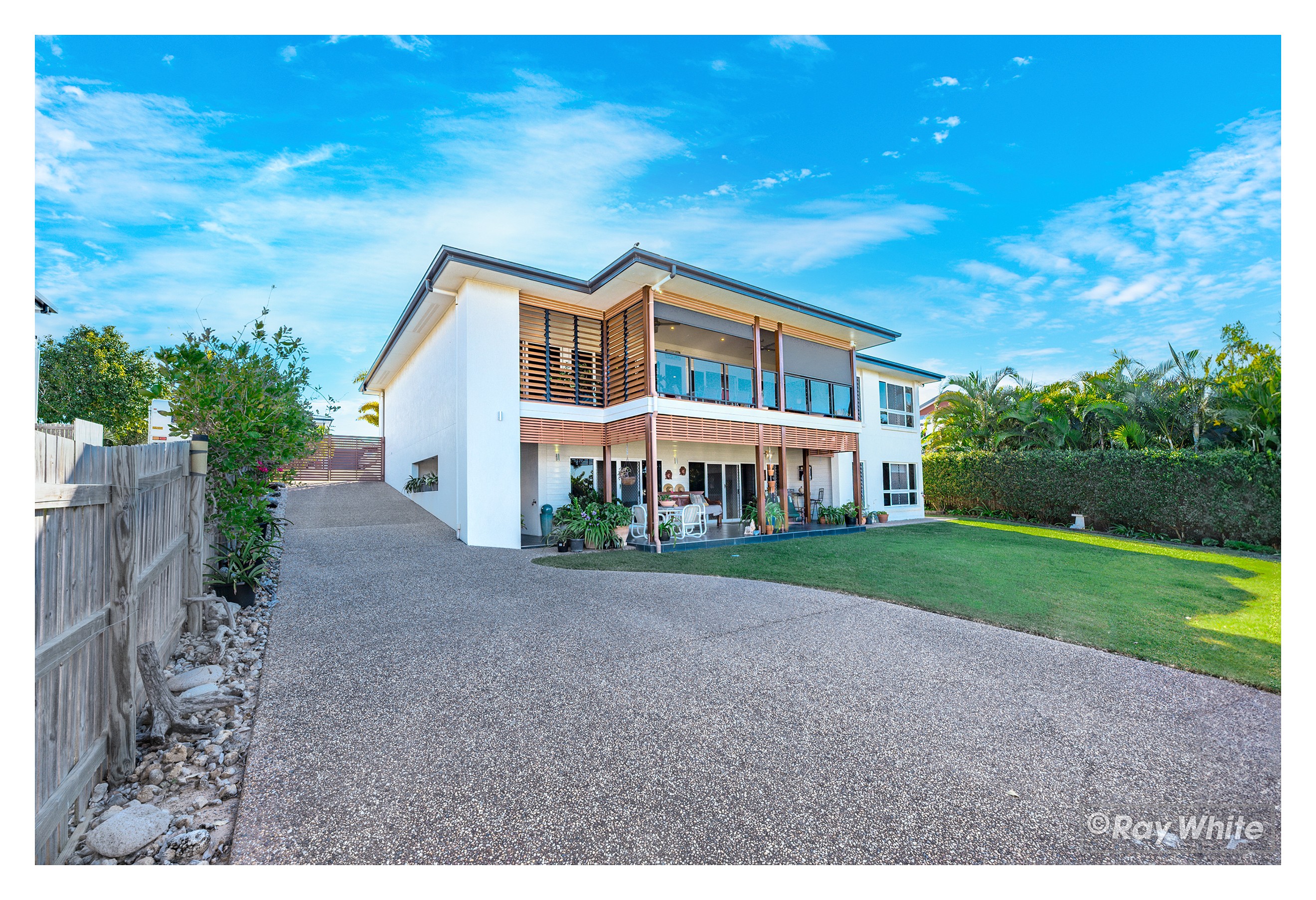 15 Lexington Drive, Lammermoor, QLD 4703