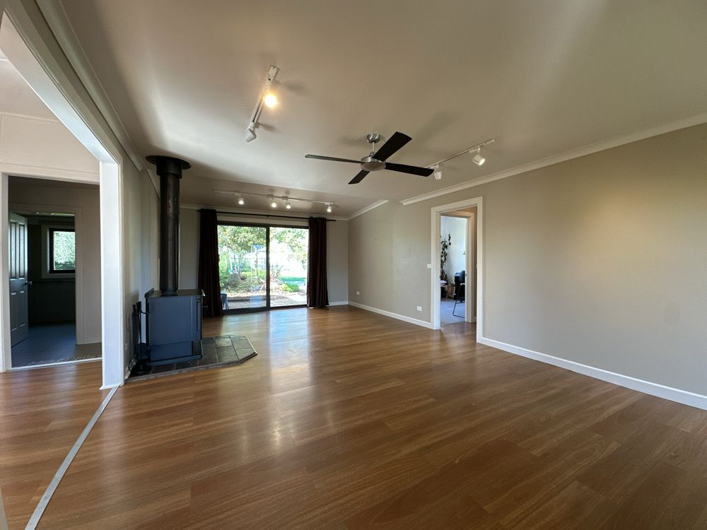 165 Harris Street — photo 5 of 19