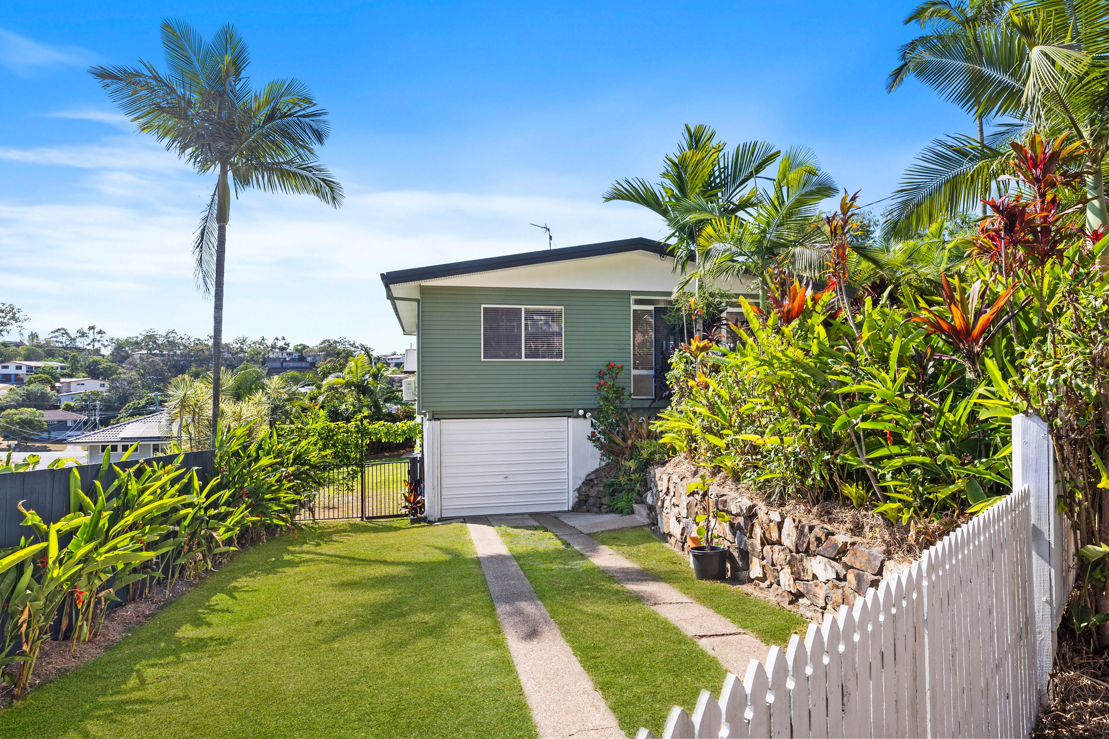 21 Boyne Crescent, West Gladstone, QLD 4680