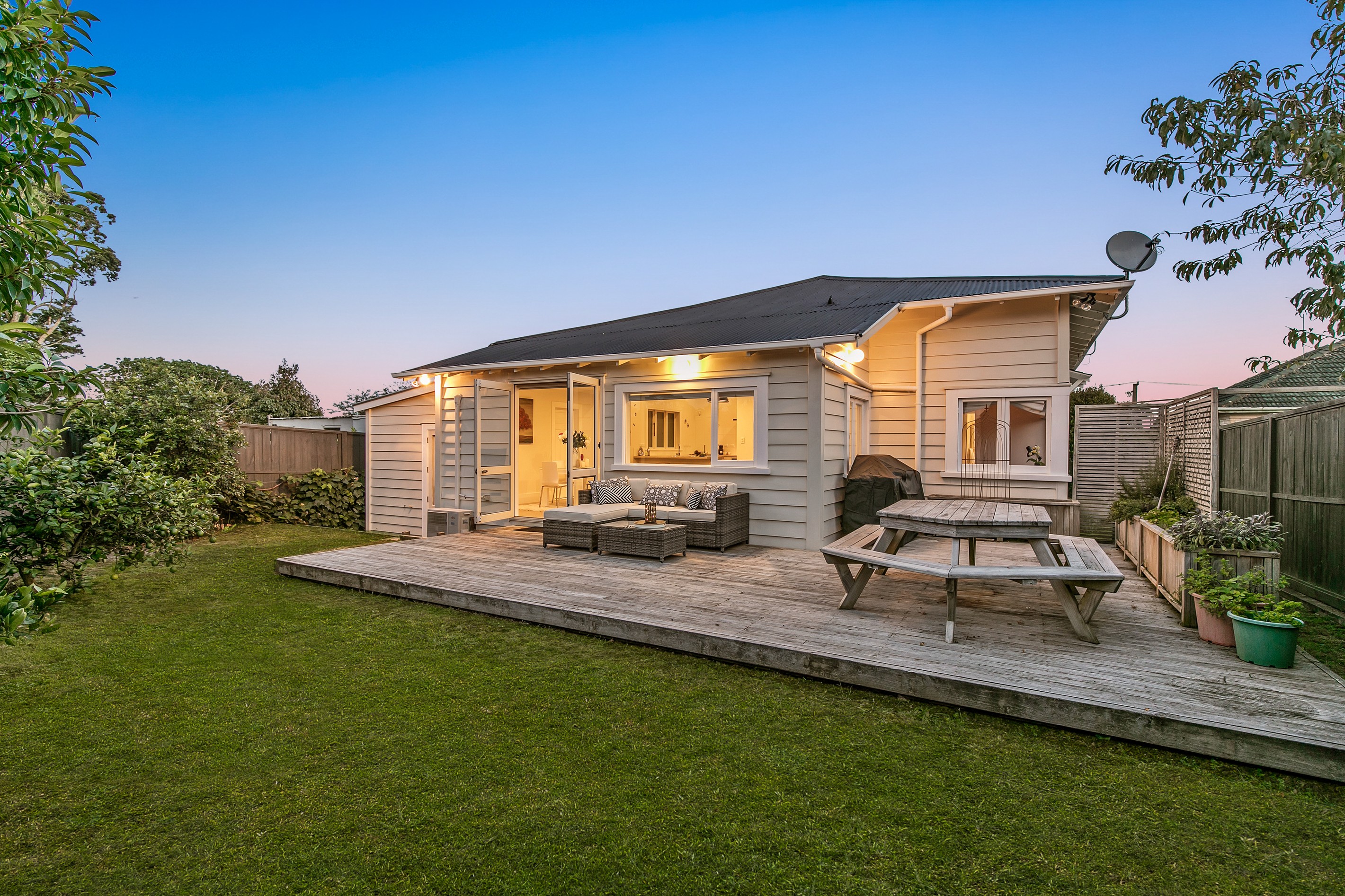 25a Miller Road, Mangere Bridge, Manukau City