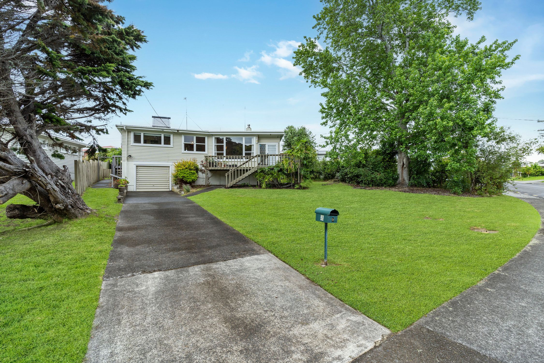 9 Lowtherhurst Road, Massey, Waitakere City