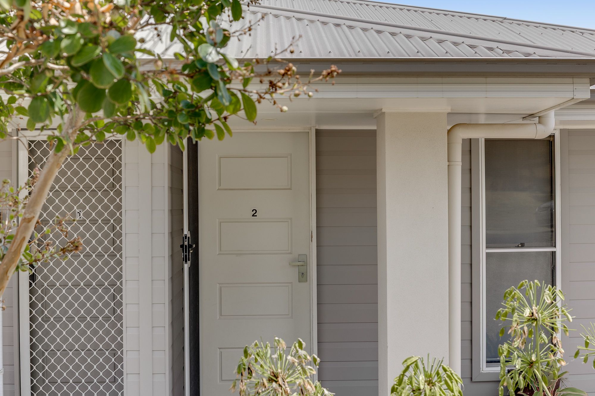 2/3 Carlin Street, Glenvale, QLD 4350