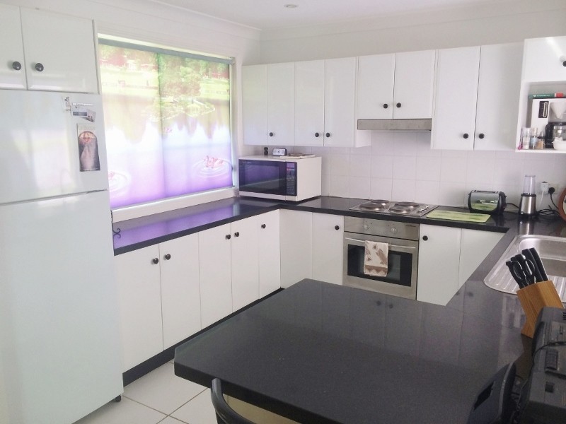 3/2-4 Lake Street, Budgewoi, NSW 2262