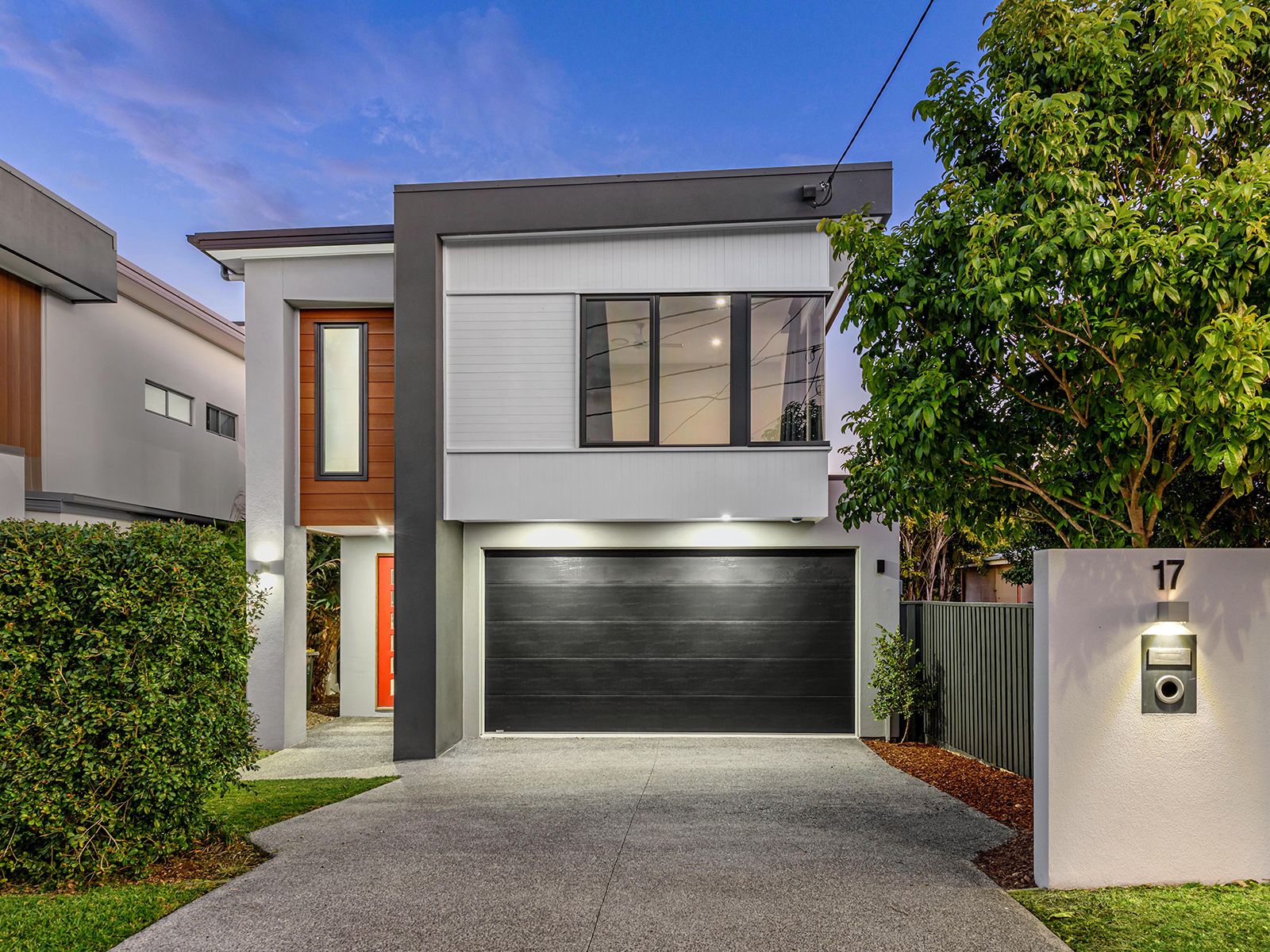 17 Melbourne Avenue, Camp Hill, QLD 4152