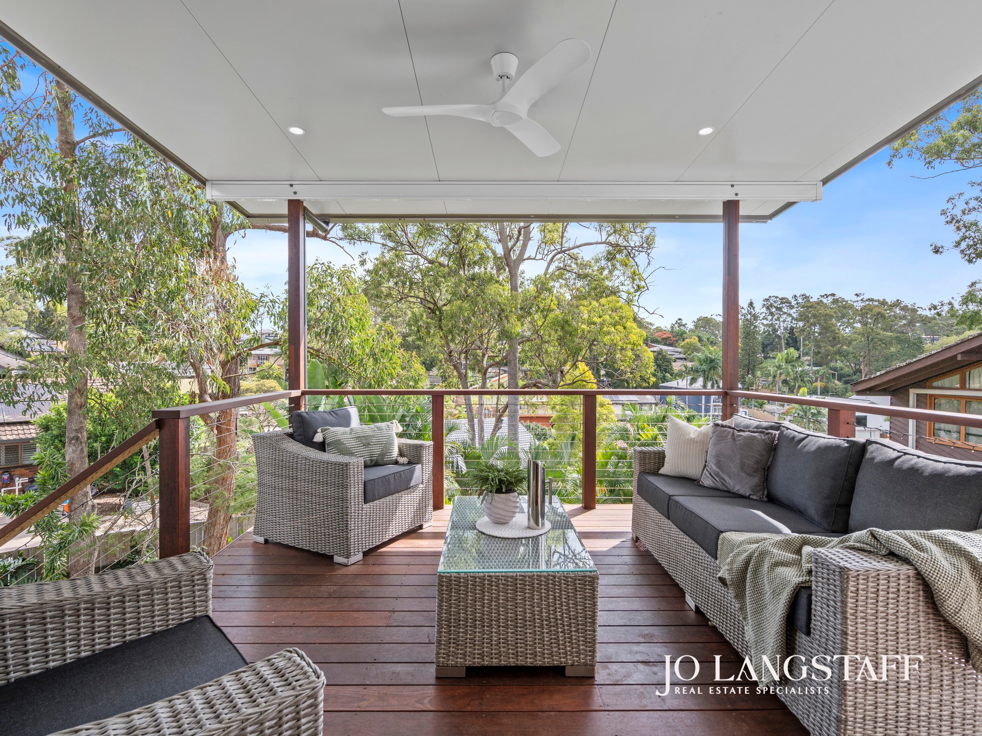 15 Welcome Street, Chapel Hill, QLD 4069