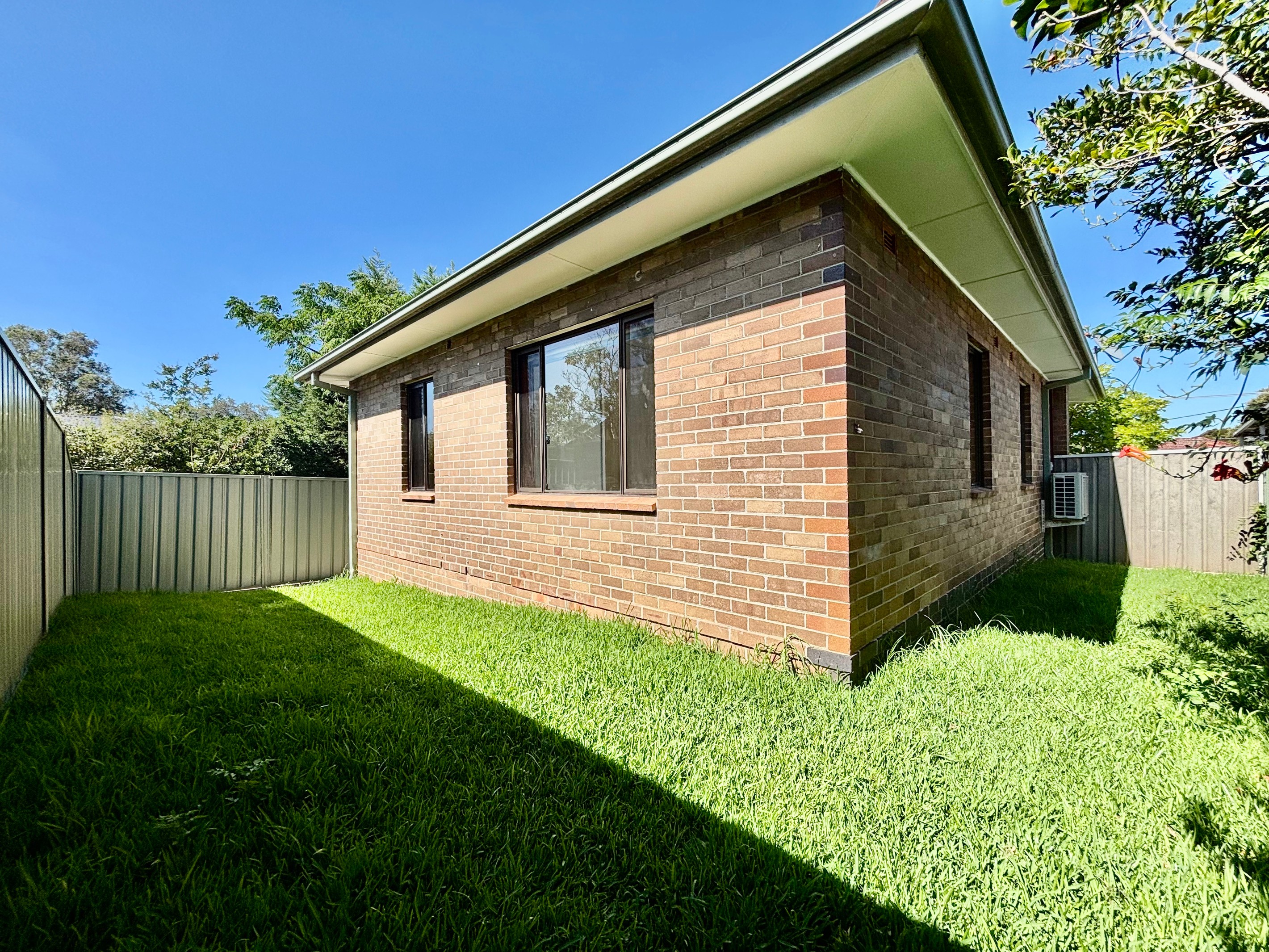 1 Kardella Crescent, Narwee, NSW 2209