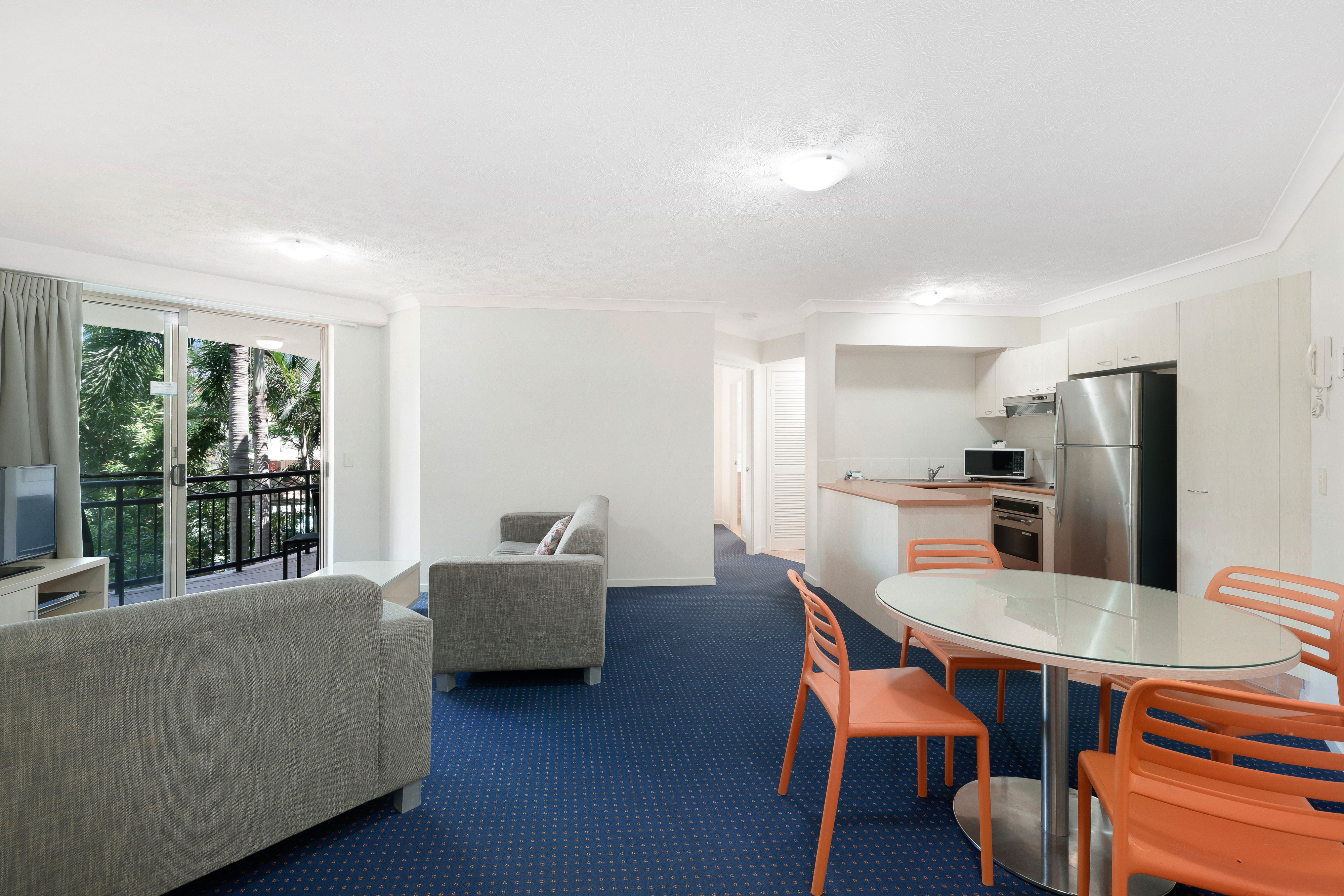100/2342 Gold Coast Highway — photo 5 of 16