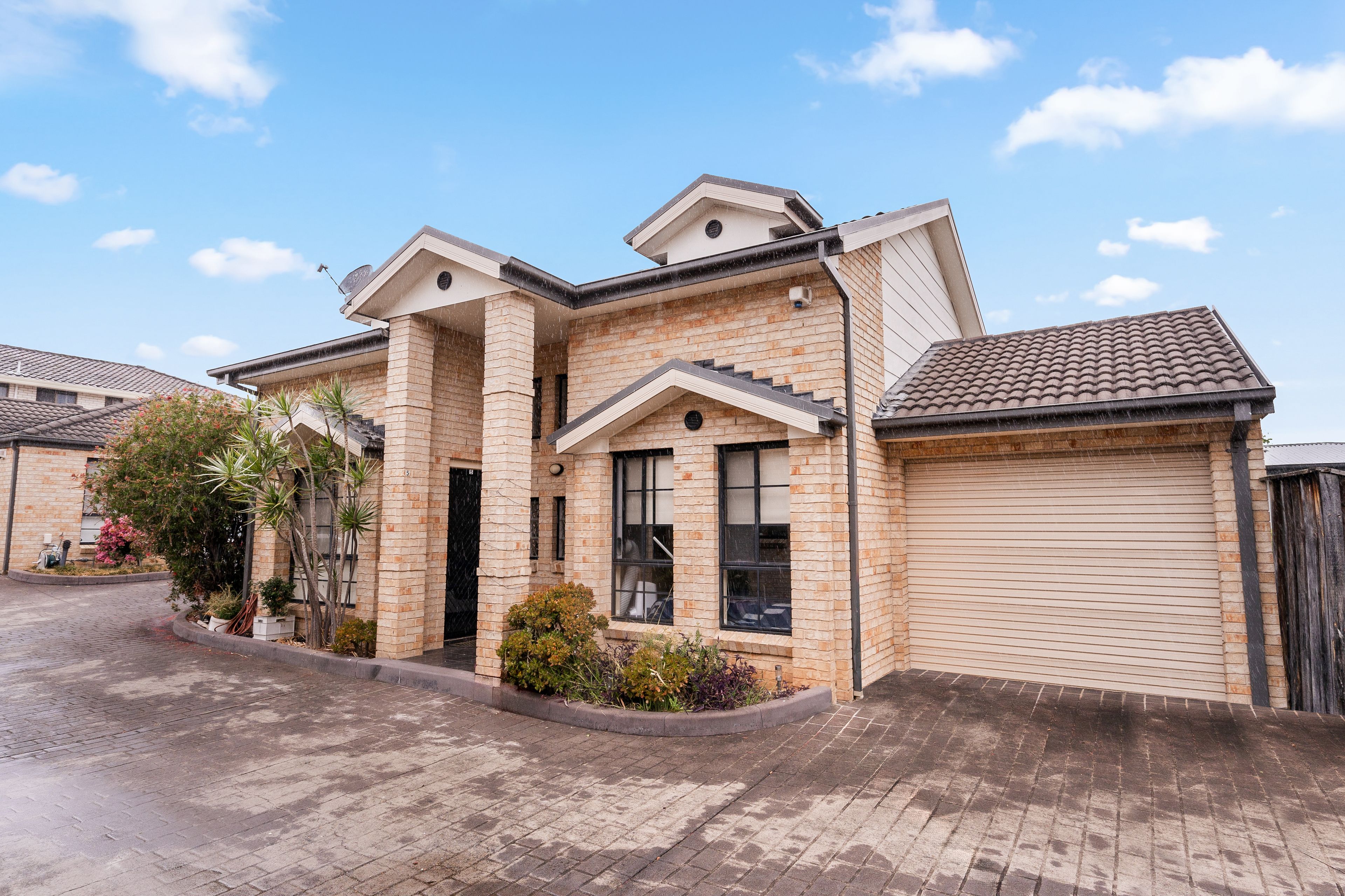 21-23 Oxford Street, Smithfield NSW 2164