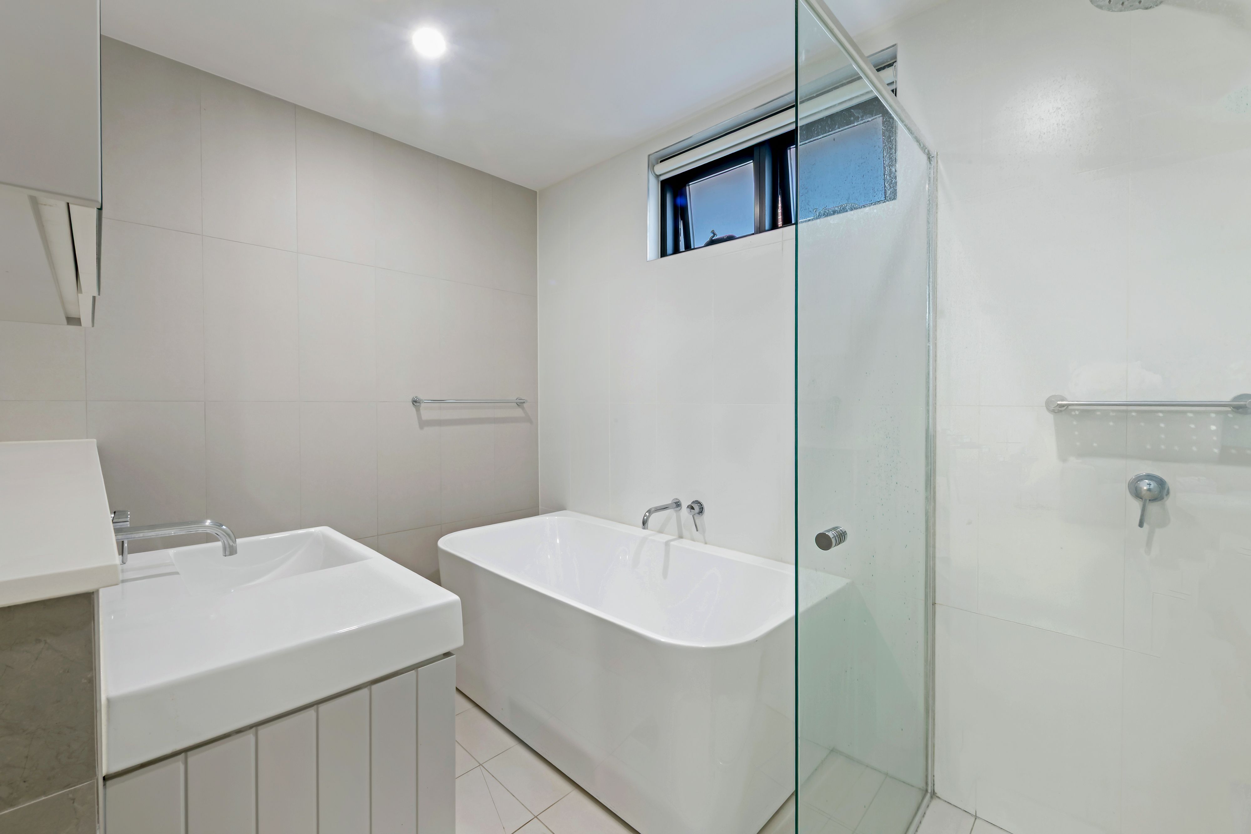 C137/2 Gerbera Place — photo 8 of 10