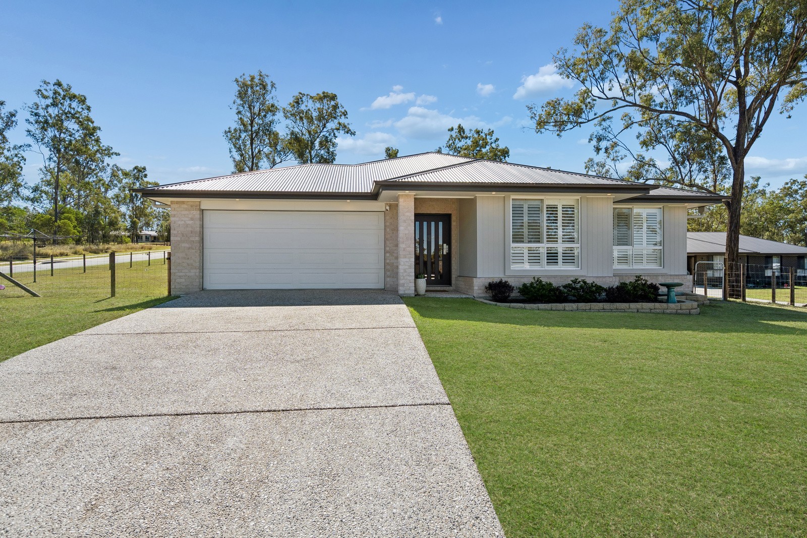 1 Sunrise Court, Hatton Vale, QLD 4341