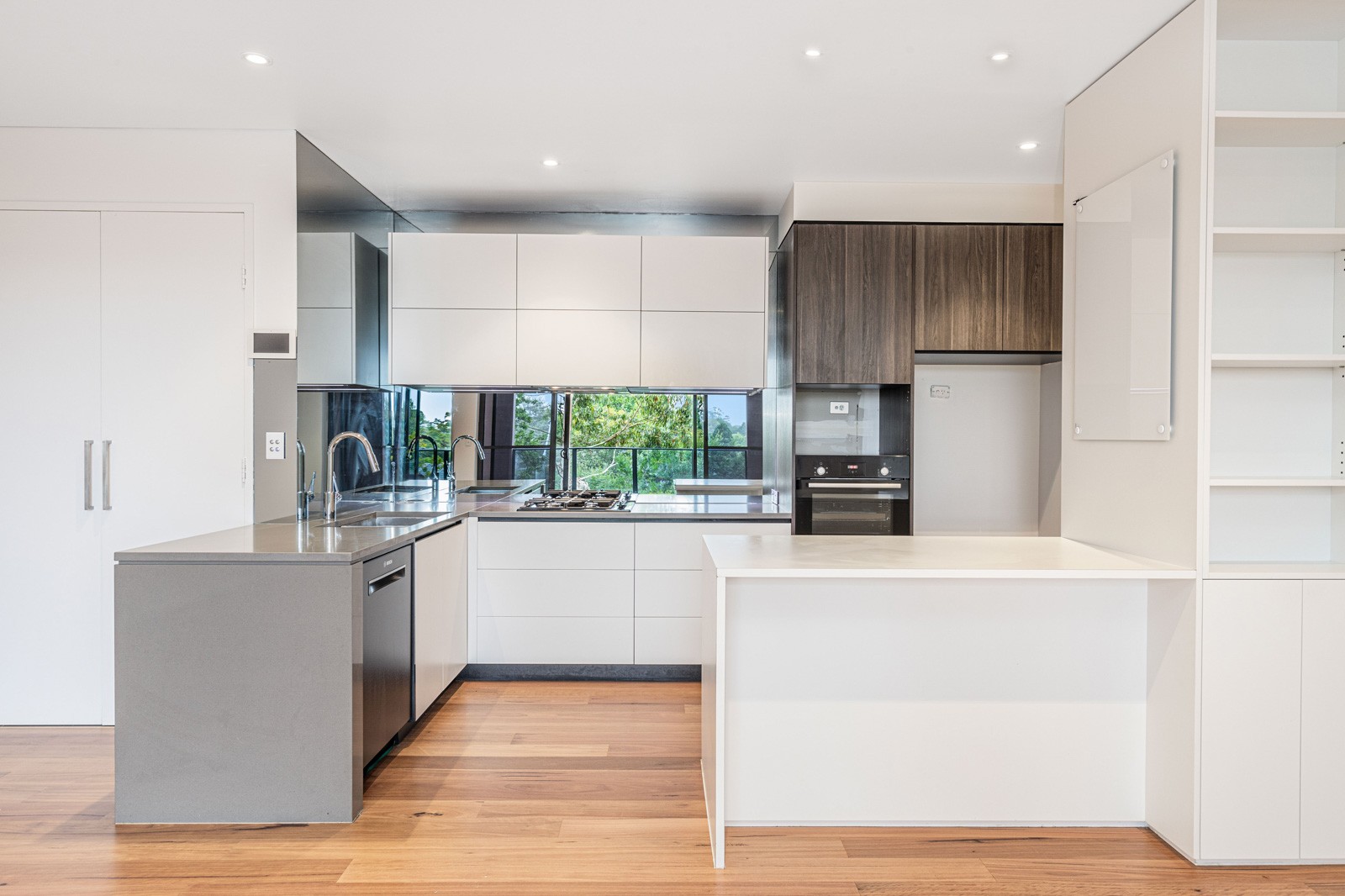 527/17-19 Memorial Avenue, St Ives, NSW 2075