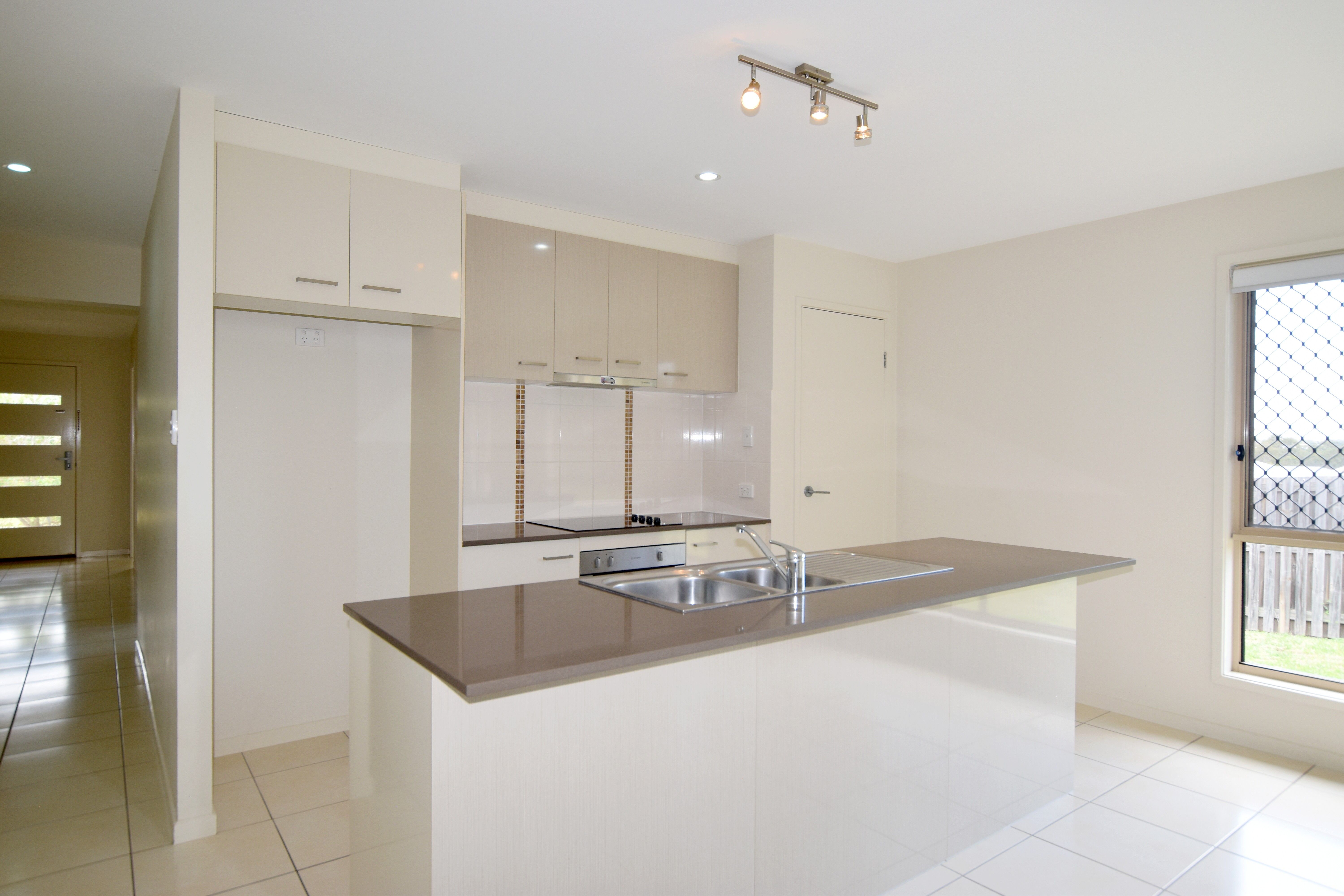 10 Brindabella Parade, New Auckland, QLD 4680