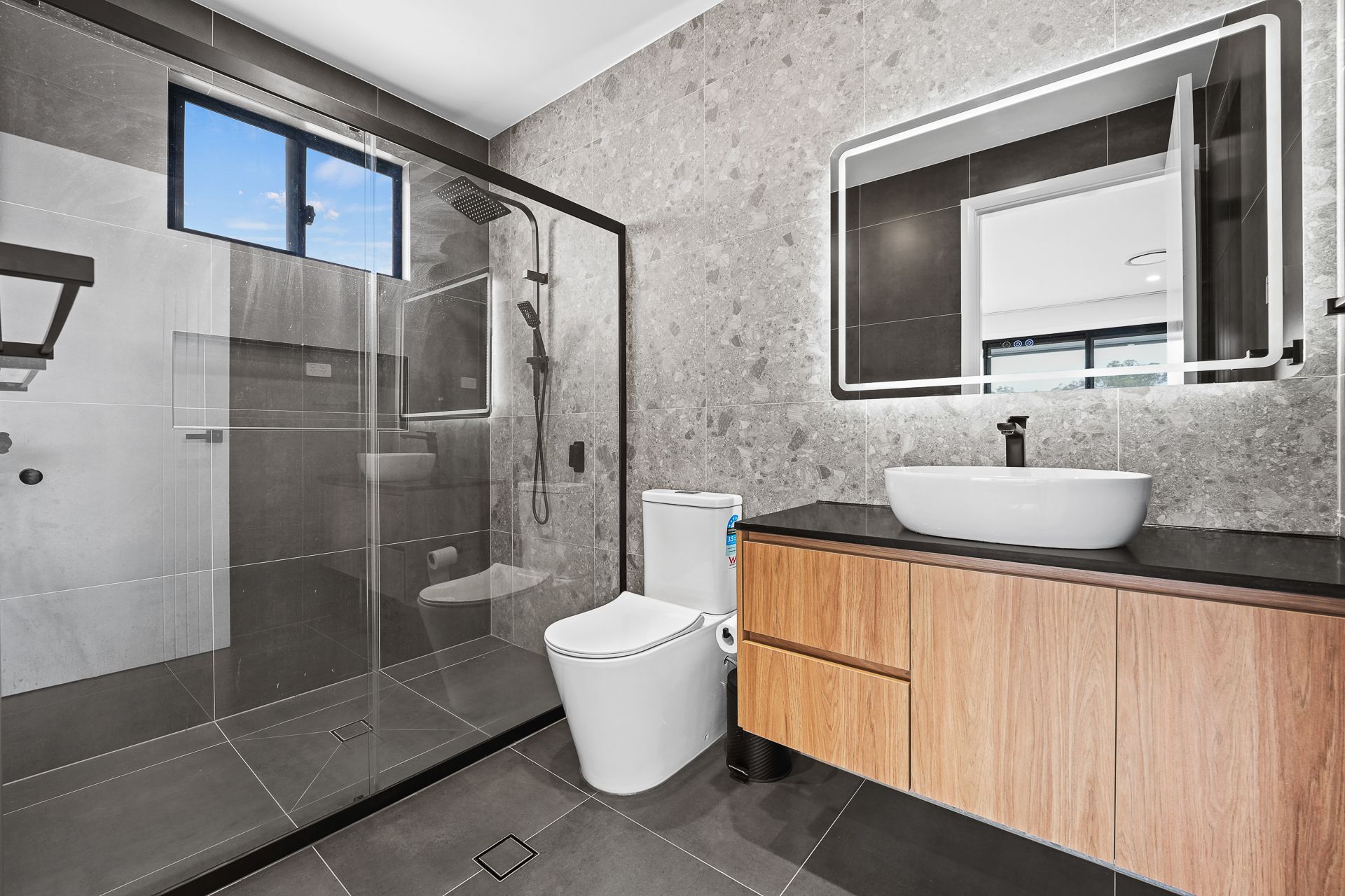 33 Ashbrook Drive — photo 10 of 20