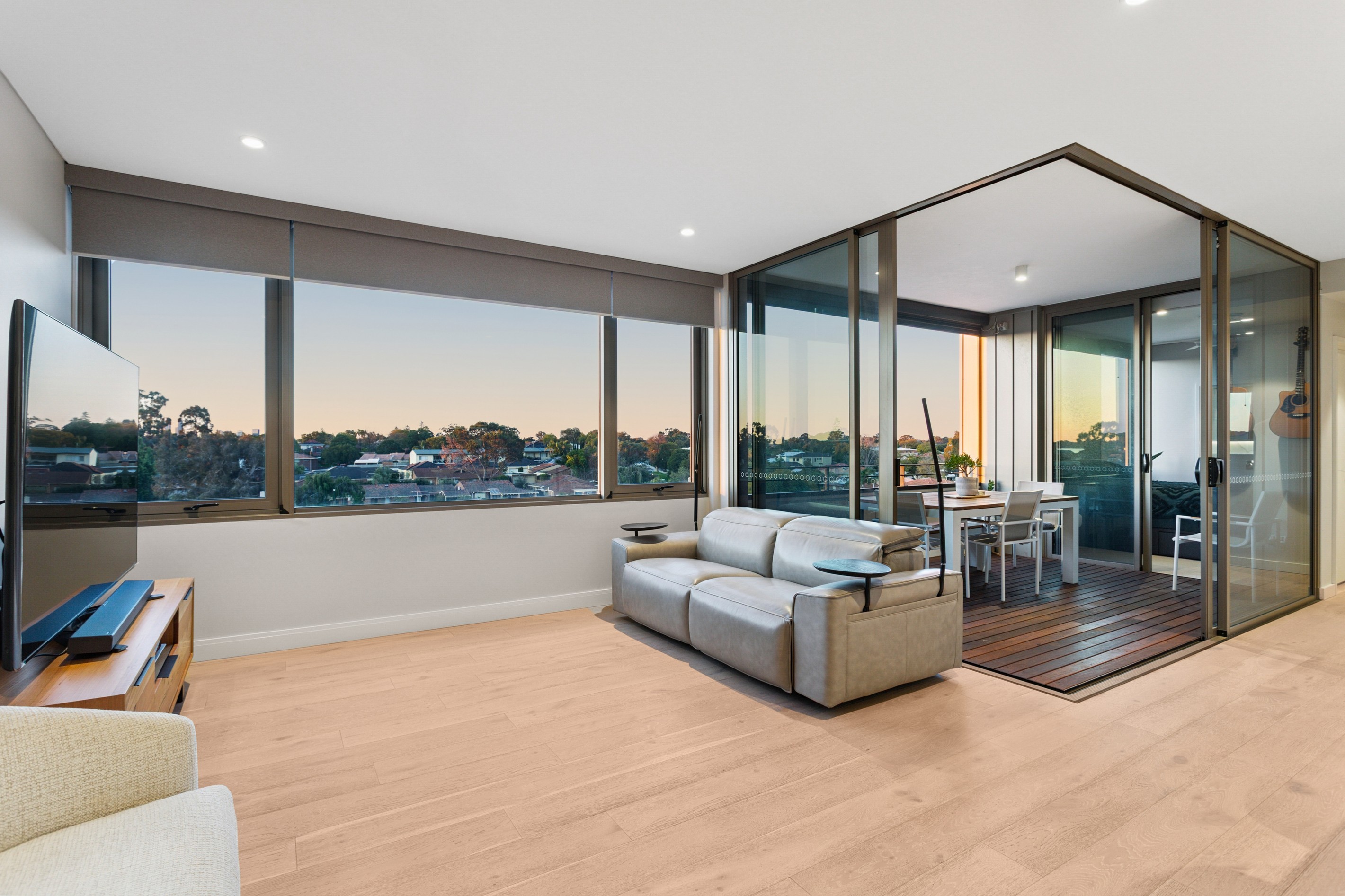 404/20A Henley Street, Como, WA 6152