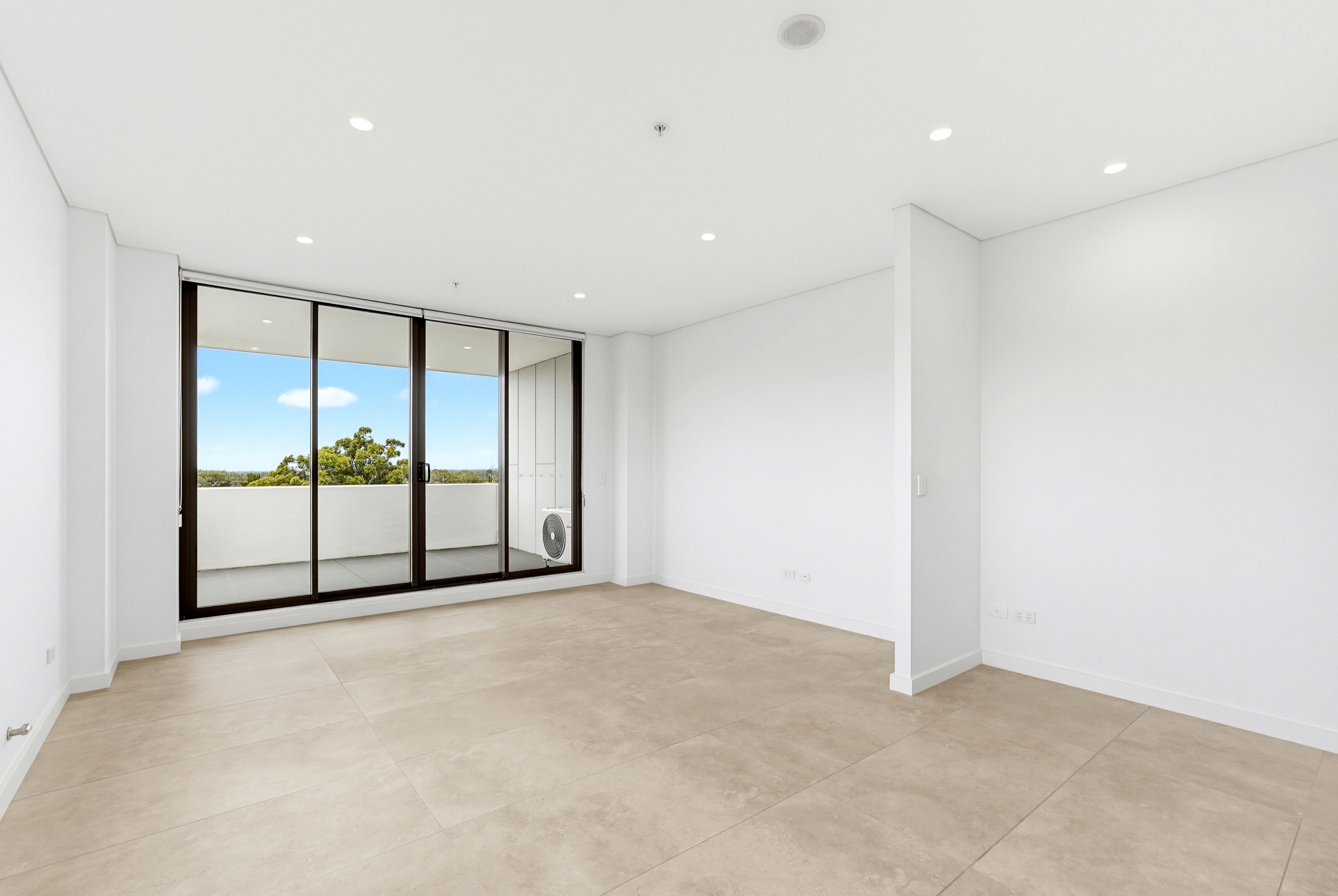 506/12B Carson Lane — photo 4 of 7