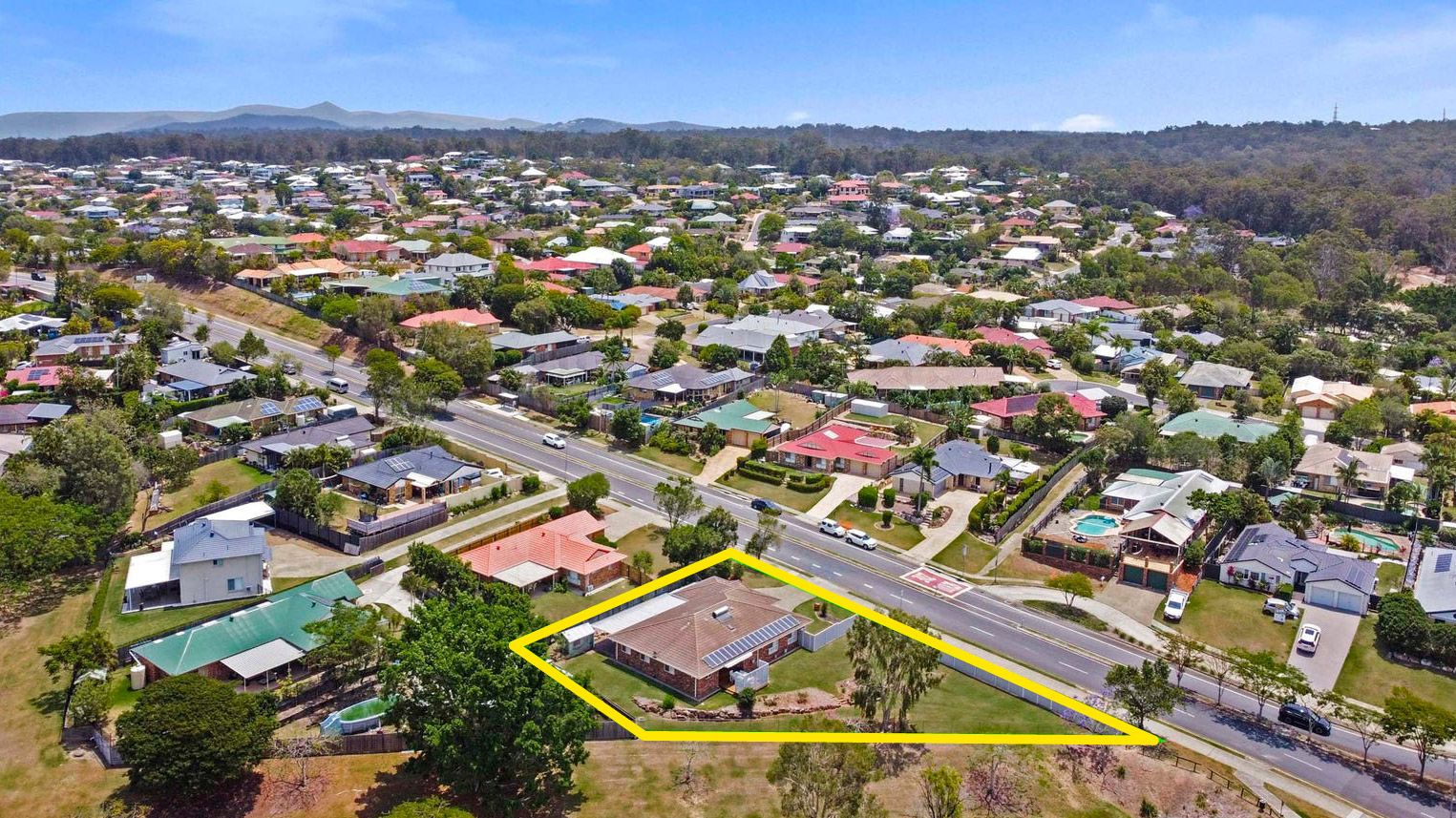 21 Queen Elizabeth Drive — photo 21 of 23