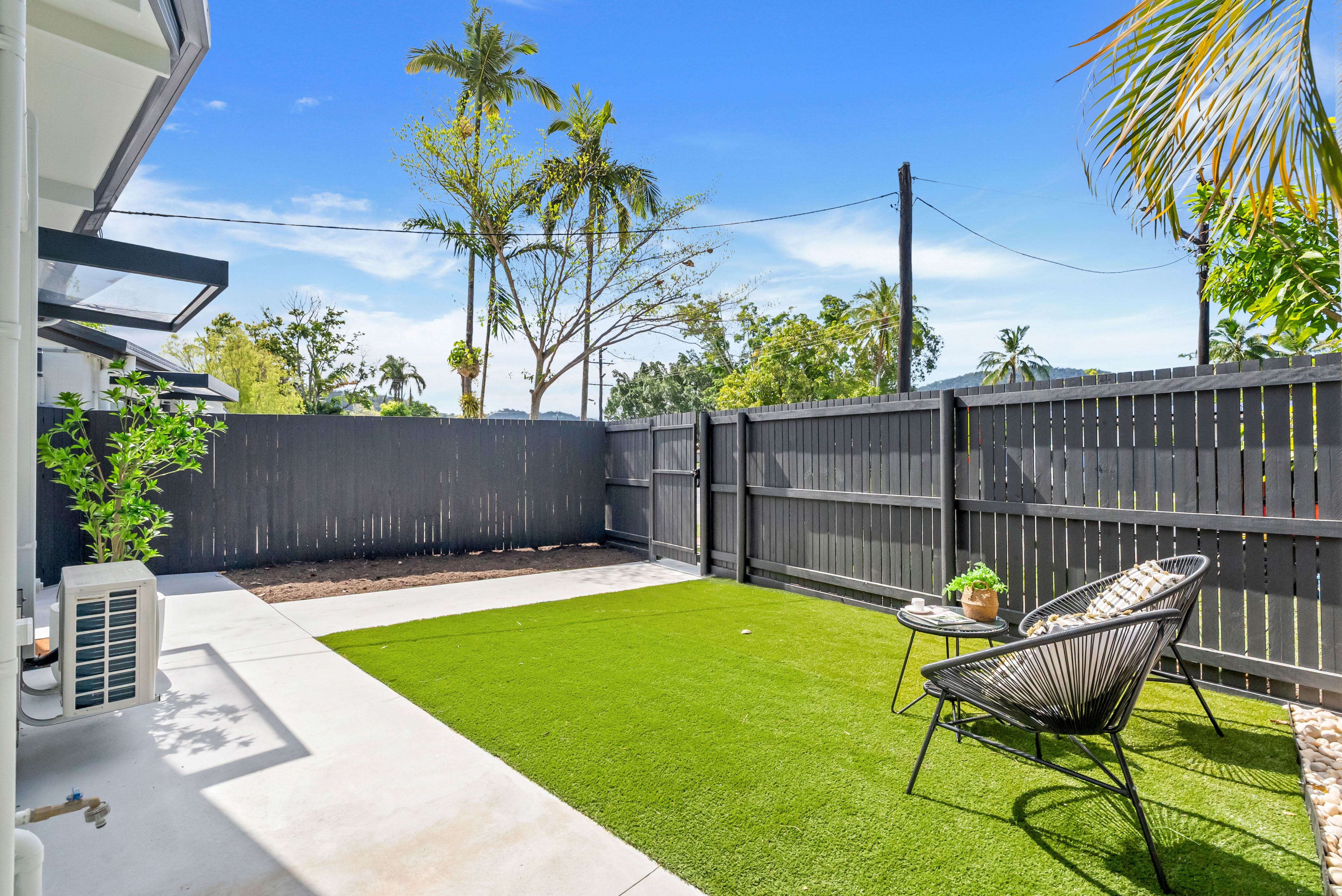 2/43 Jensen Street — photo 12 of 17