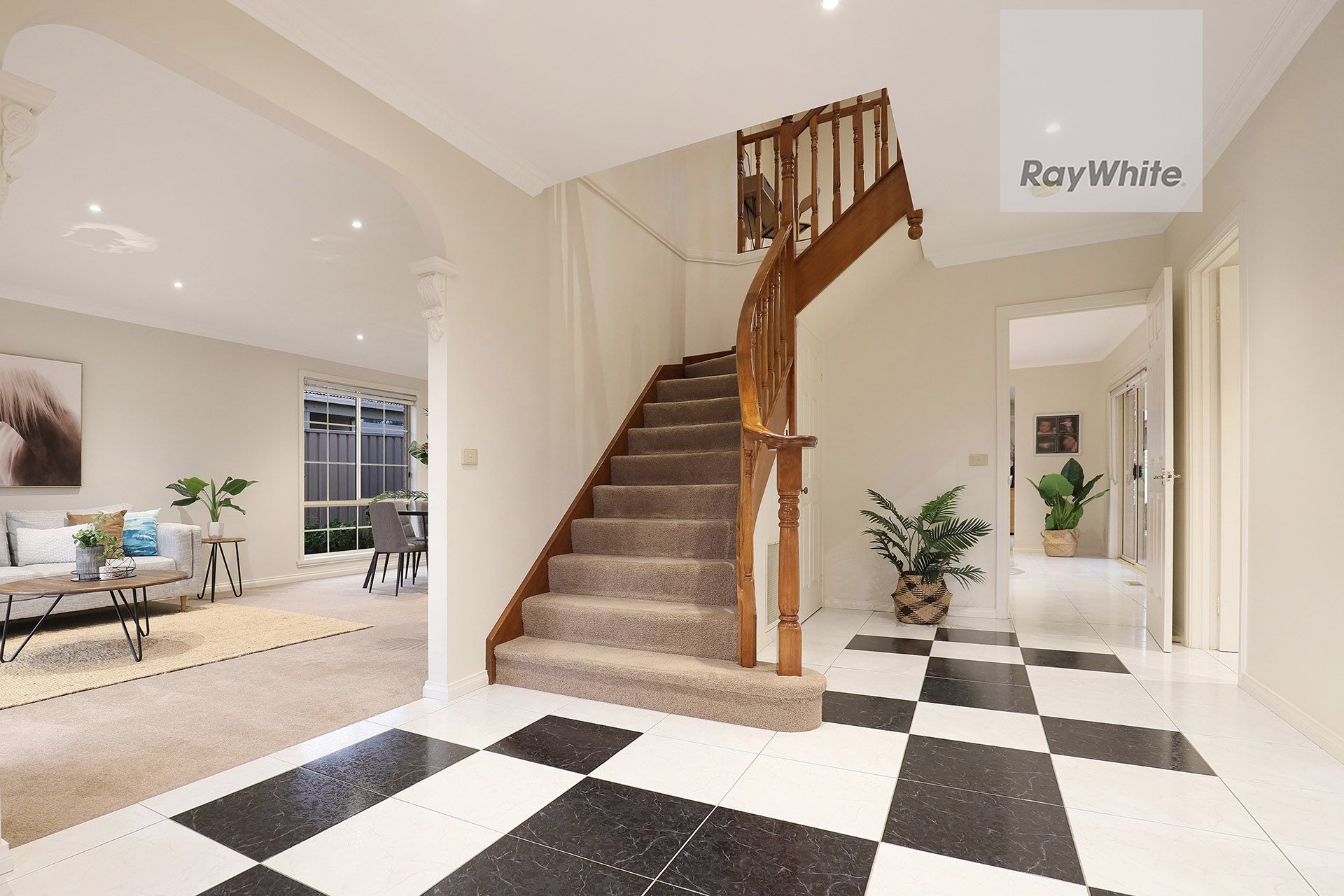 5 Lockerbie Court, Greenvale, VIC 3059