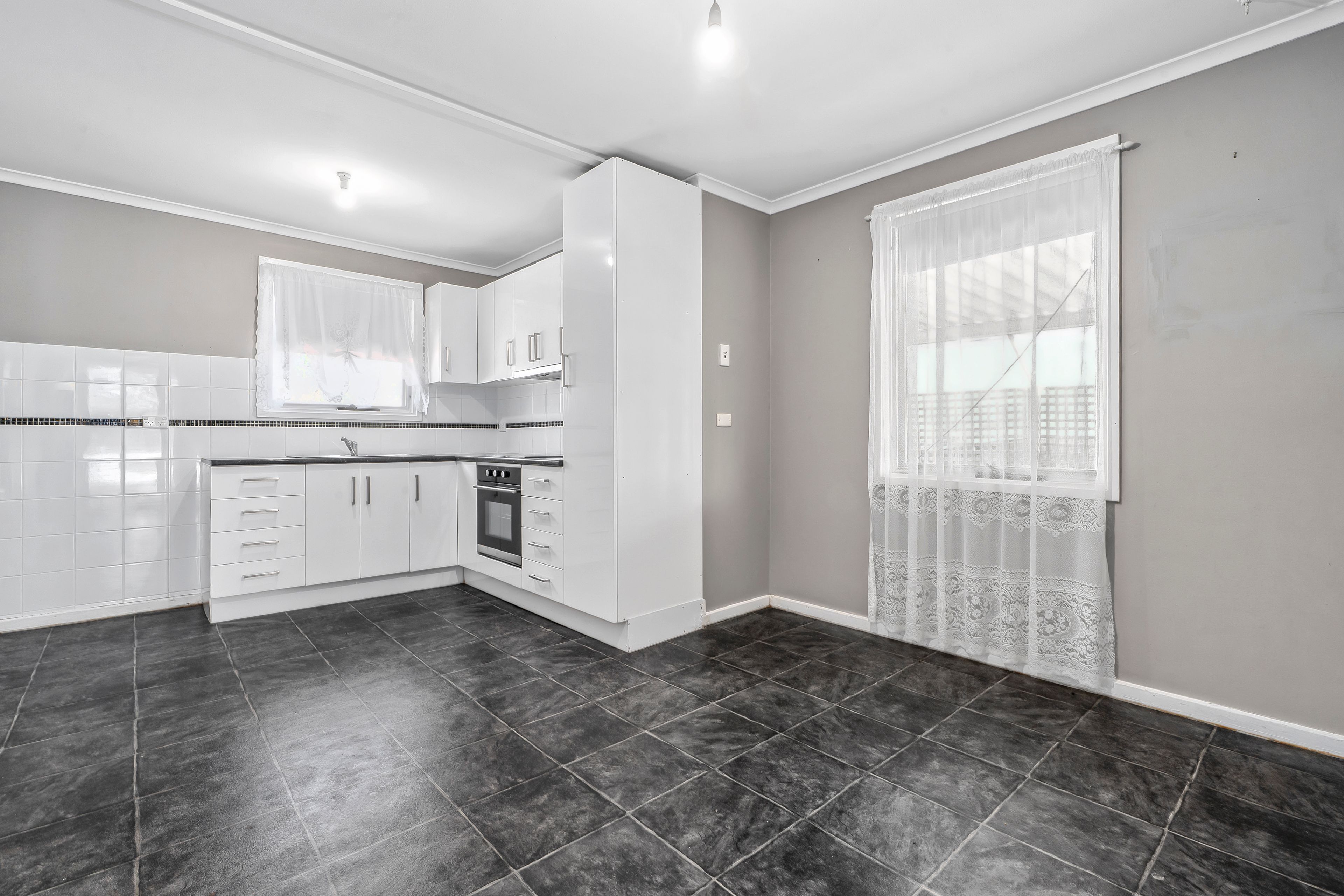 6 Morant Avenue — photo 3 of 10