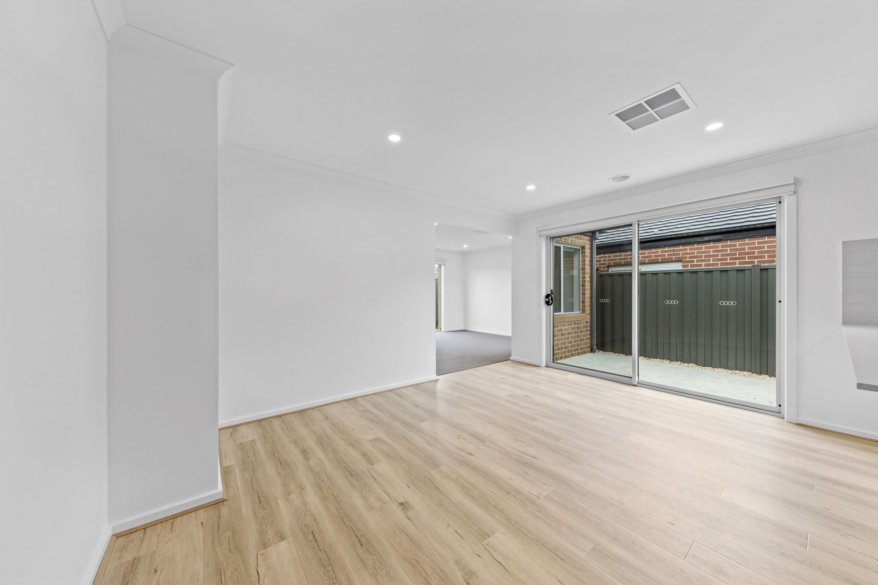 10 Silverstar Street — photo 6 of 16