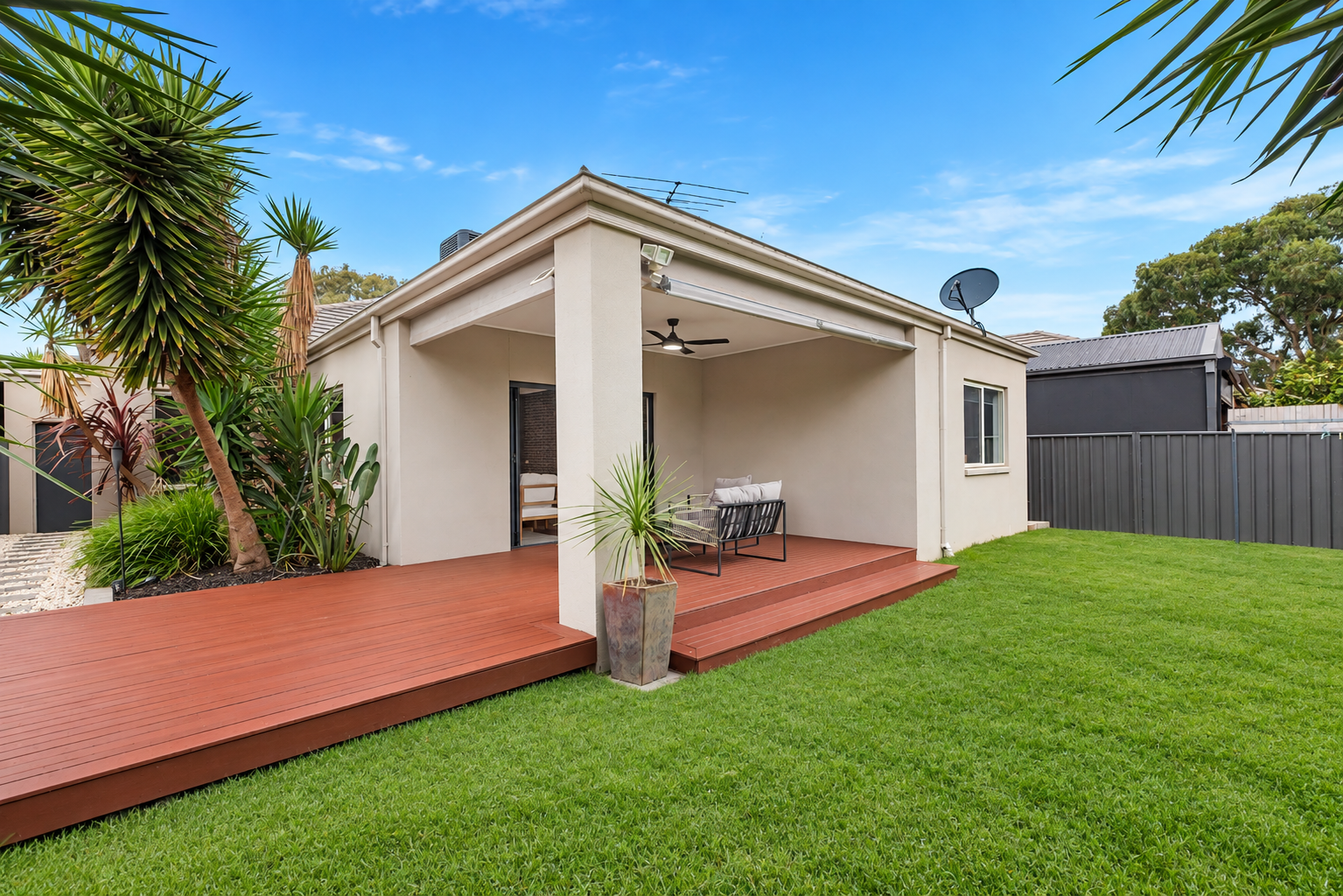 14 Elmore Way — photo 13 of 16