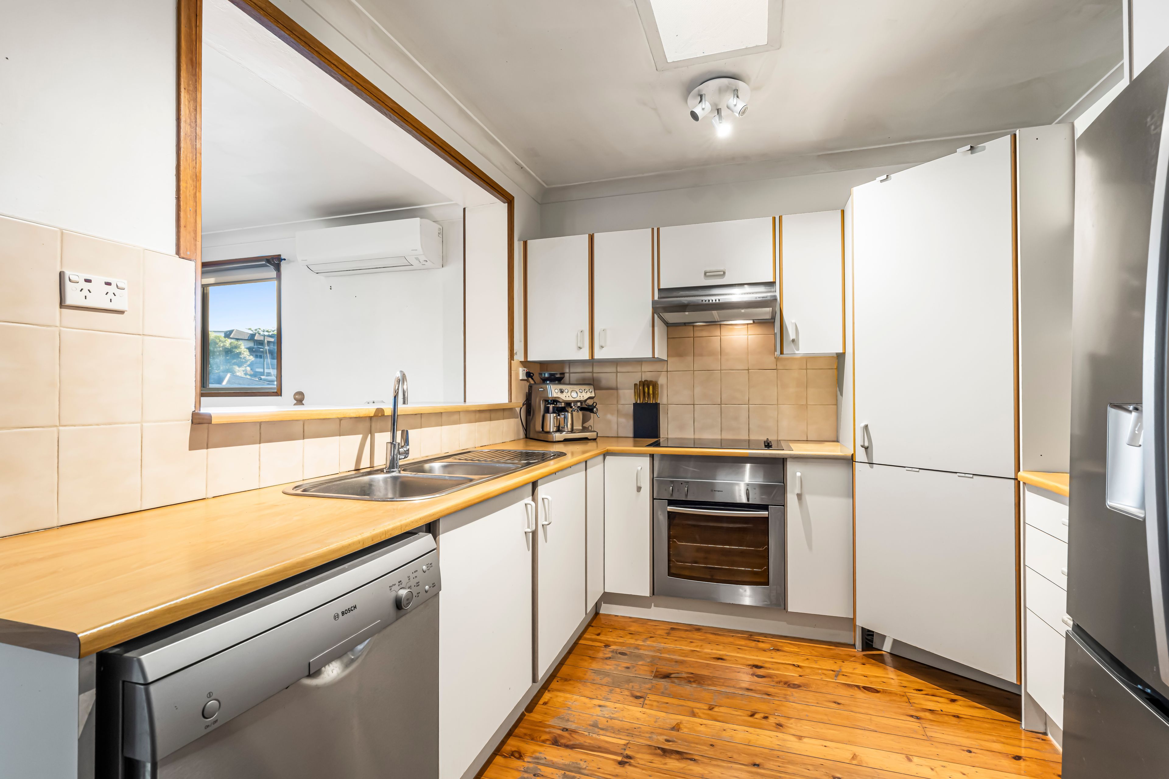 27 Eagle Street — photo 7 of 18