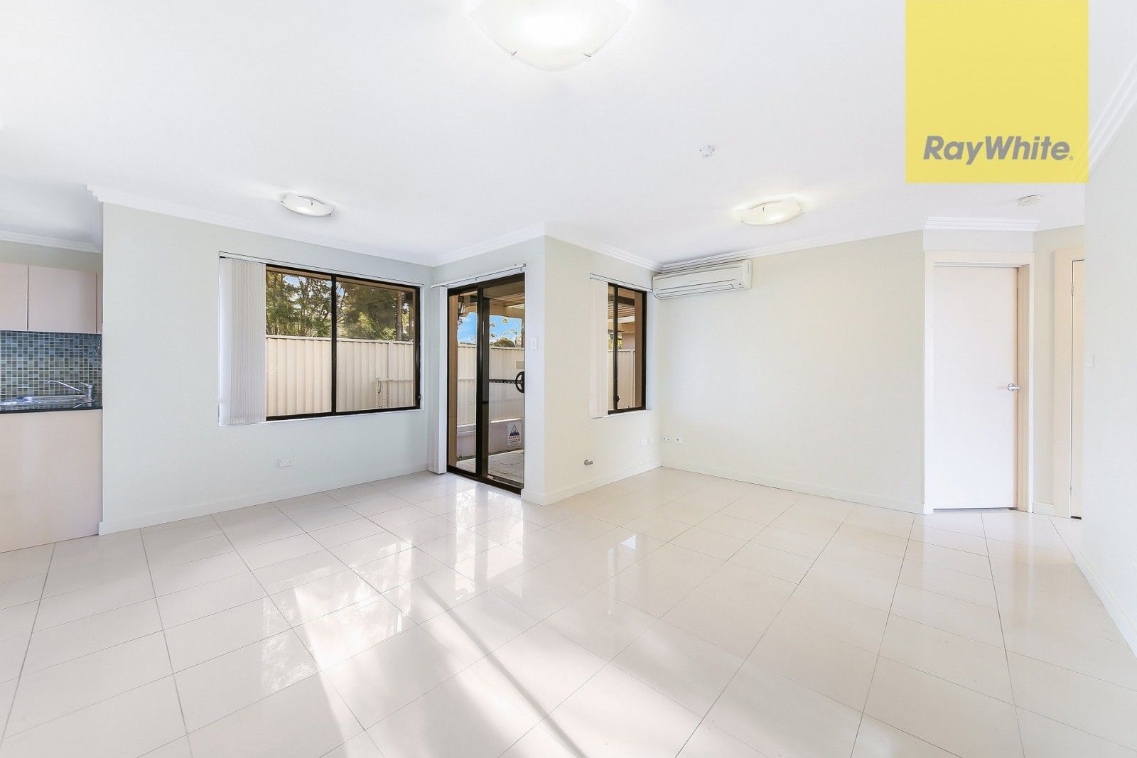11/18 Magowar Road, Pendle Hill, NSW 2145