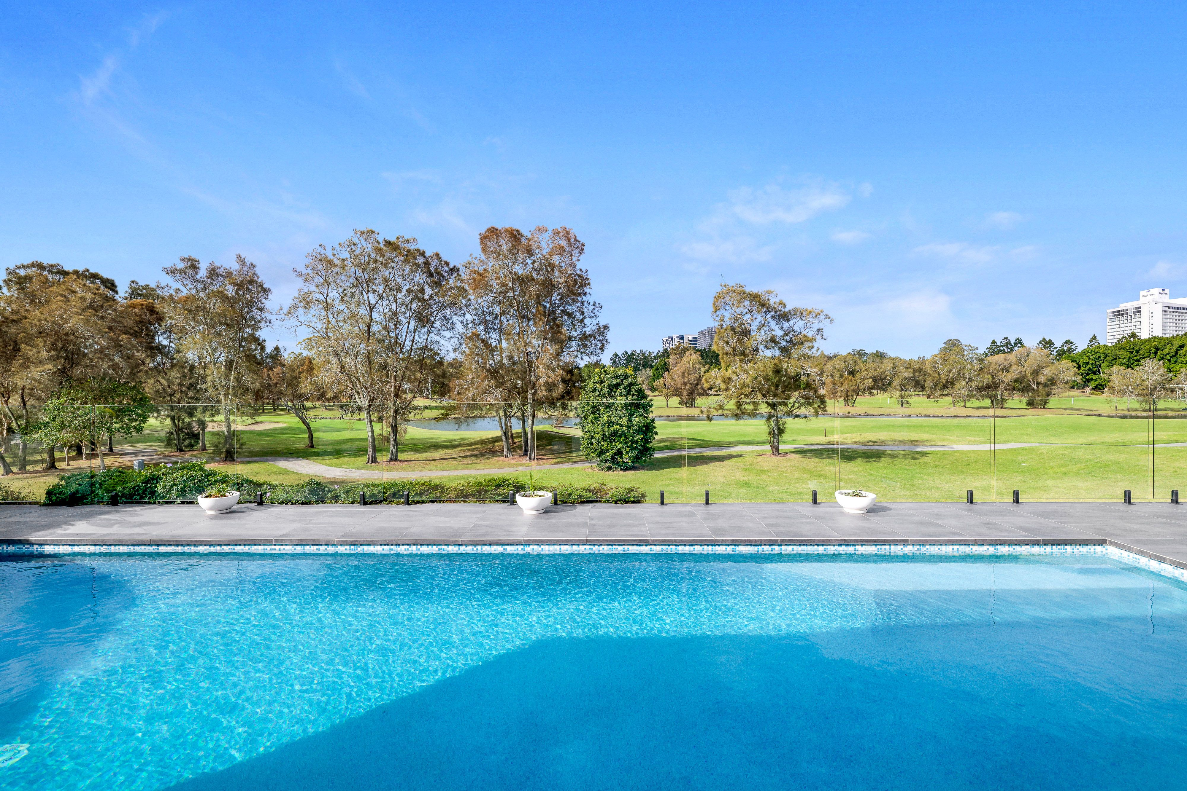 12 The Boulevarde, Benowa, QLD 4217